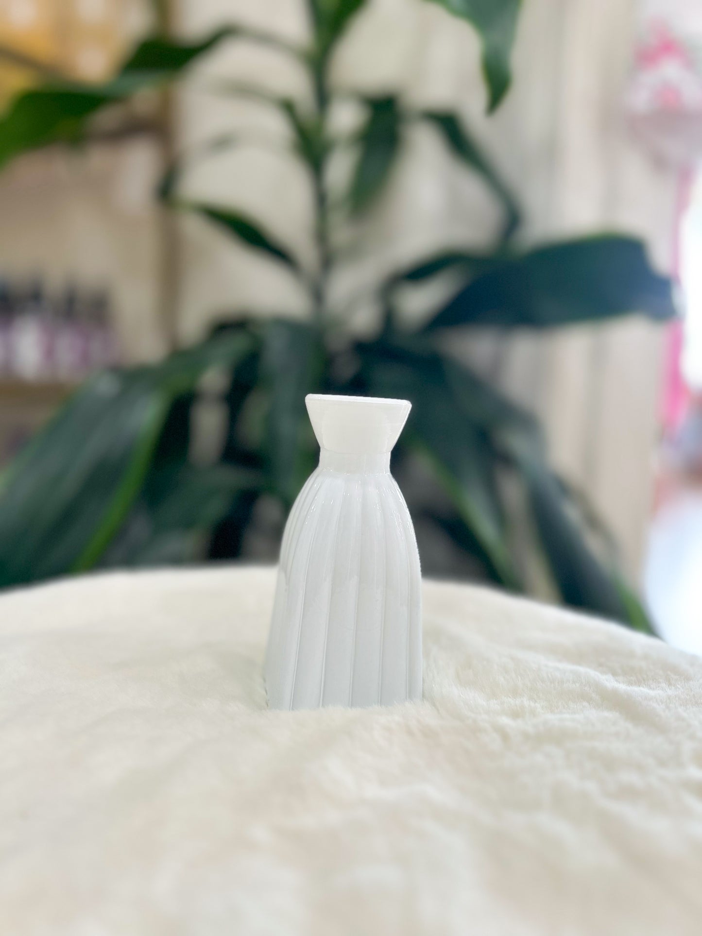 Sylvia Vintage Inspired Medium Bud Vase