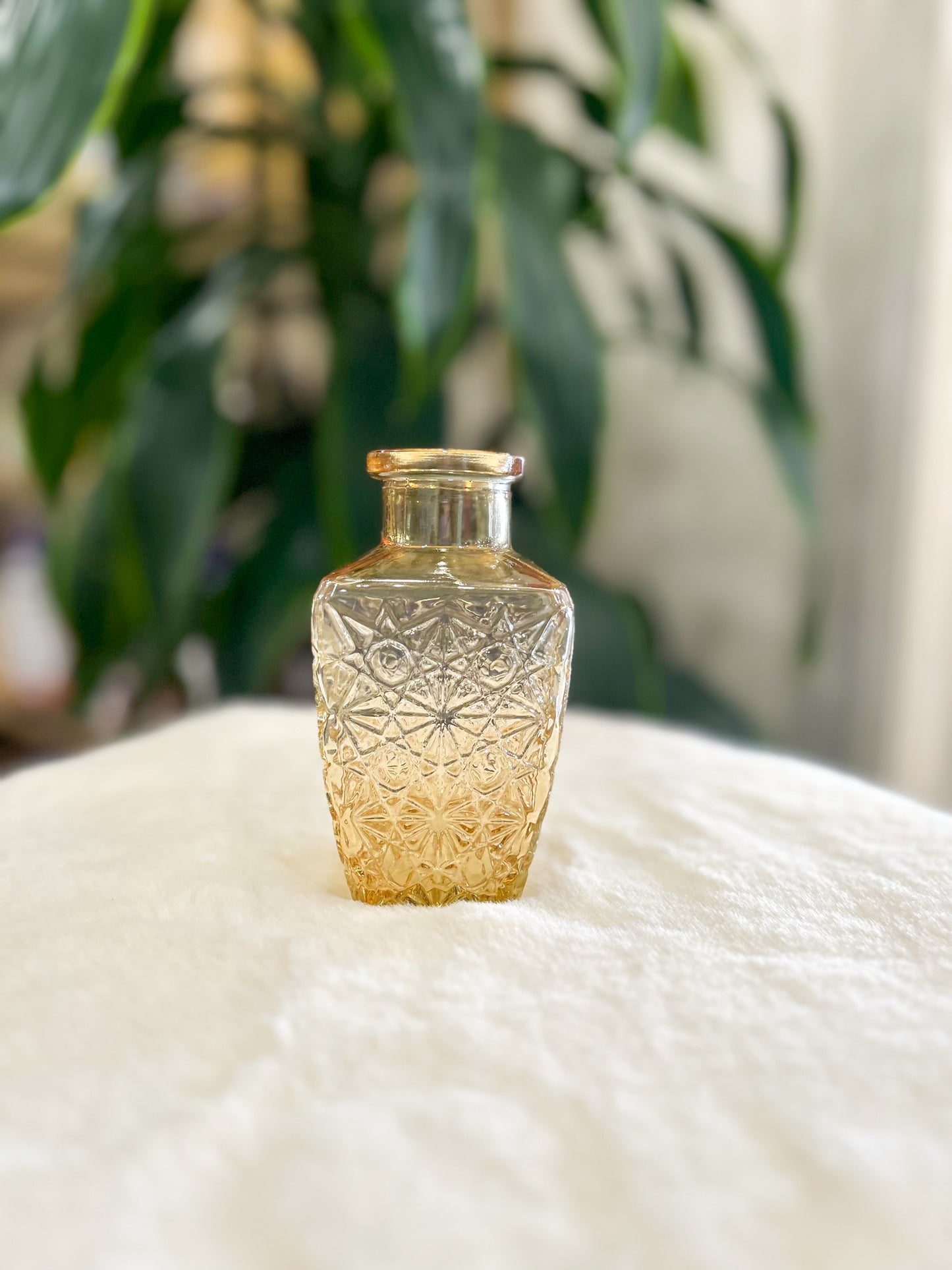 Eleanor Vintage Inspired Large Bud Vase