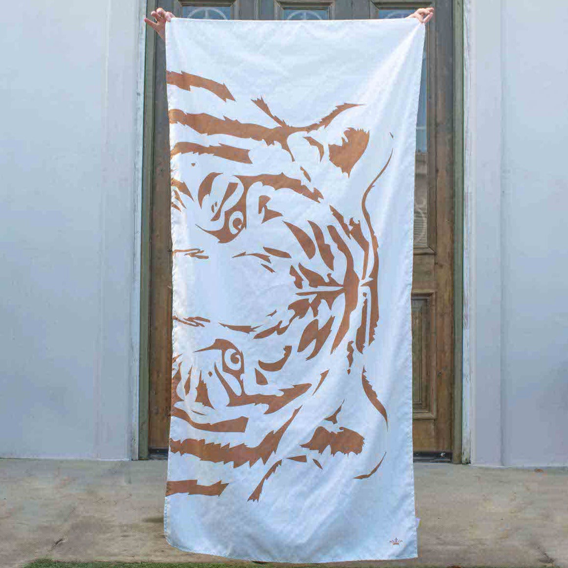 Eye of The Tiger Towel White Camel