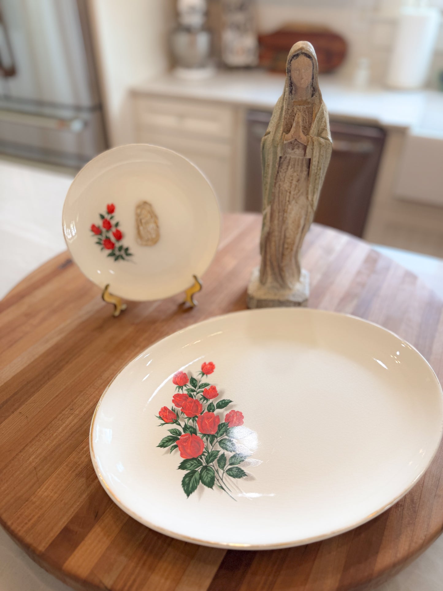 Southern Rose Cream Plate