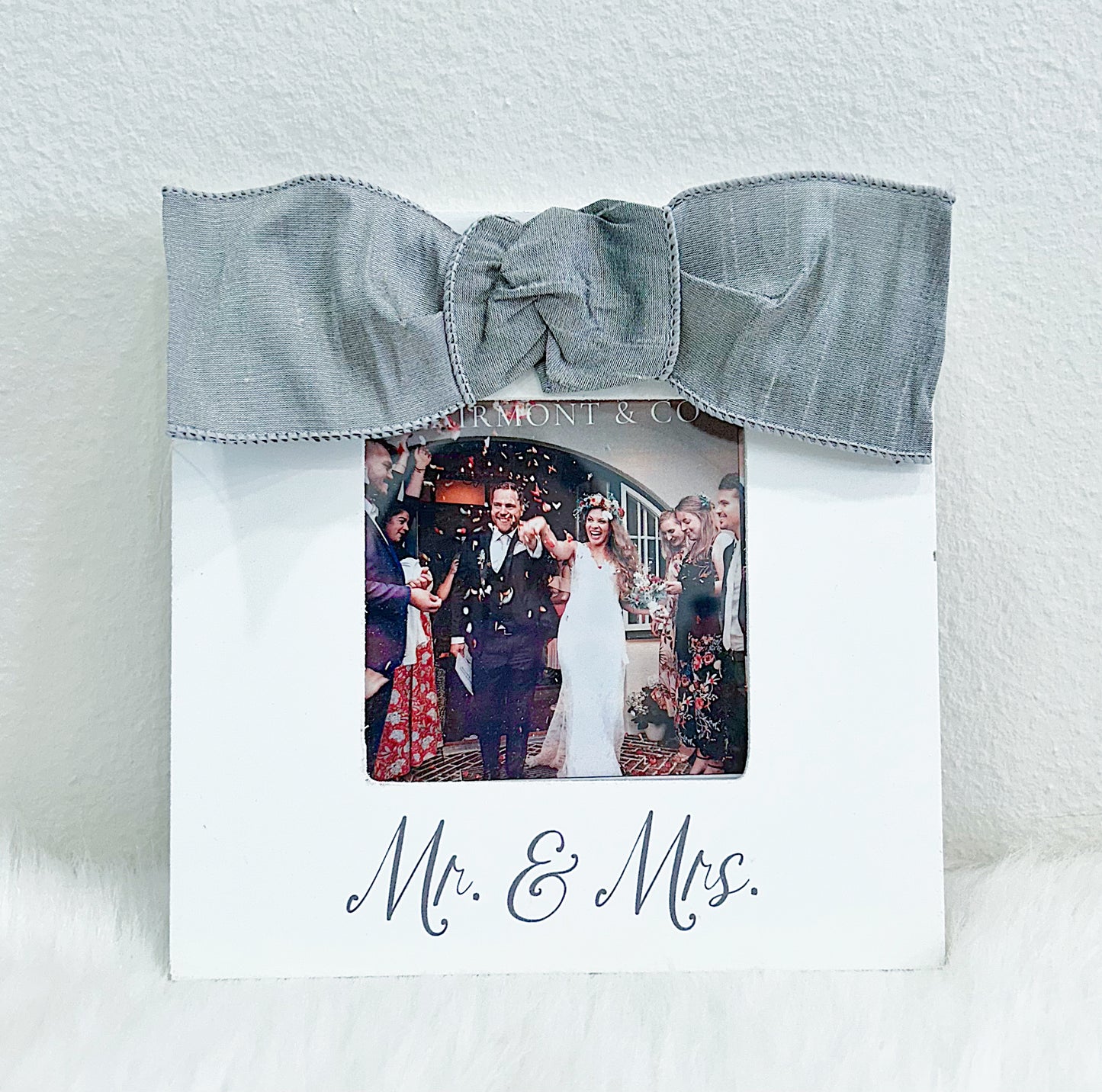 4x4 Mr. & Mrs. Frame