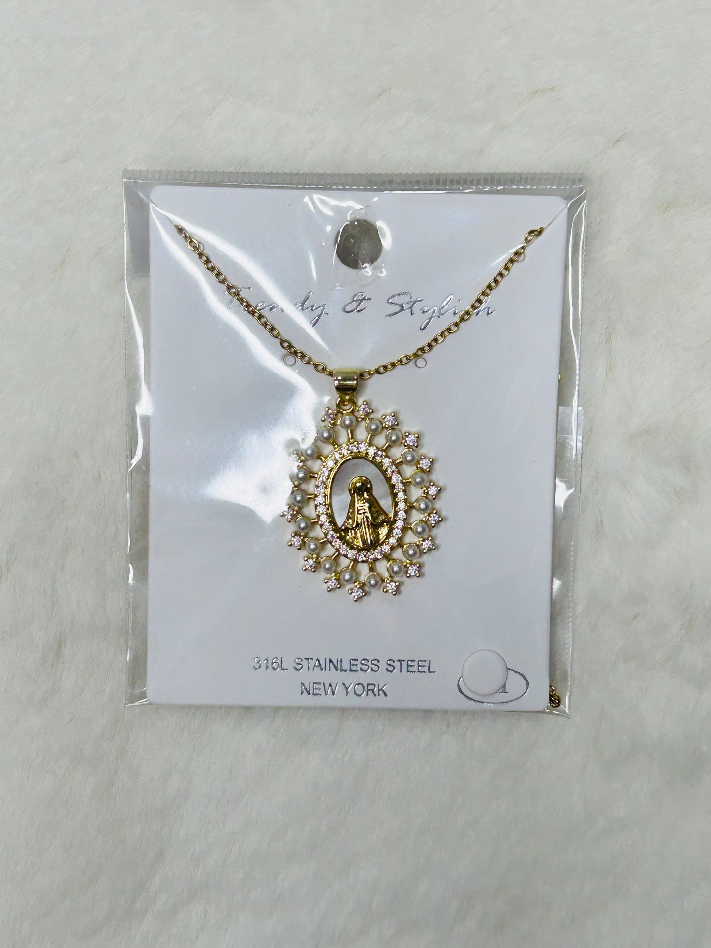 Miraculous Medal Pearls & Diamonds Gold Necklace