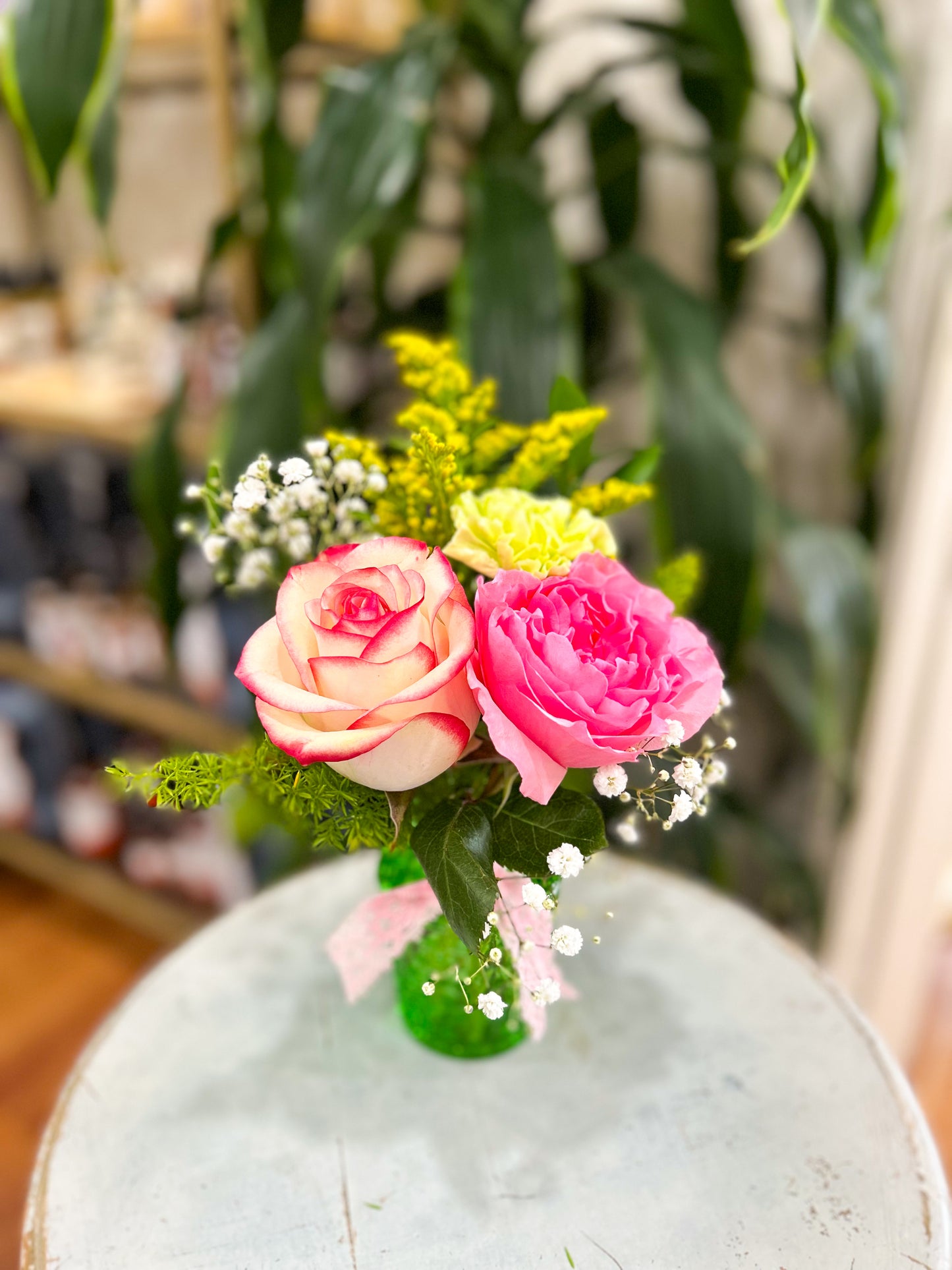 $25 Sussie Bloom Floral Arrangement