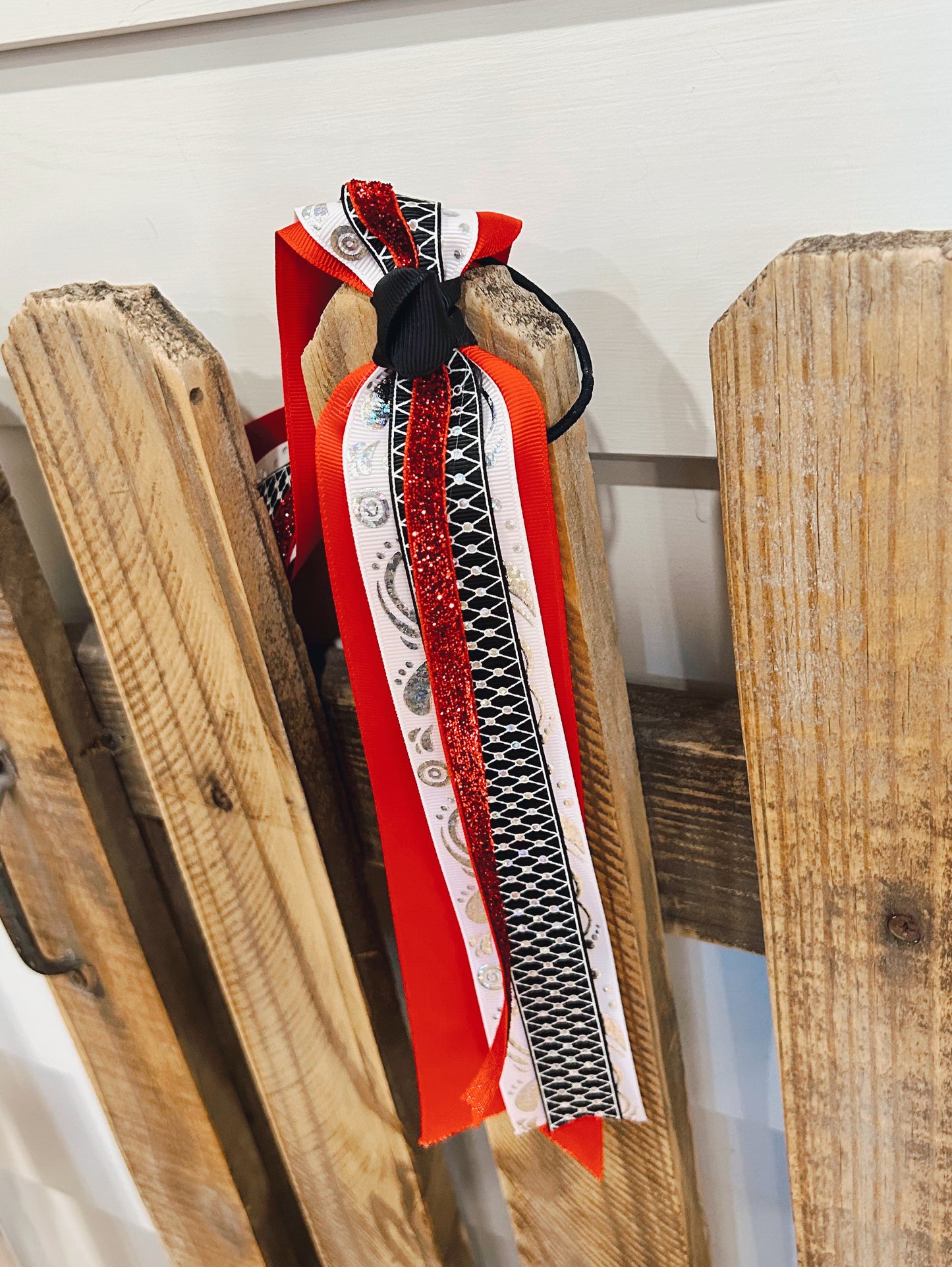 Red and Black Streamer