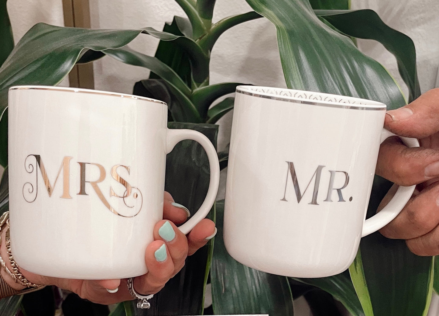 Mug Set 2pc Mr. & Mrs. 1 Cor. 13:4