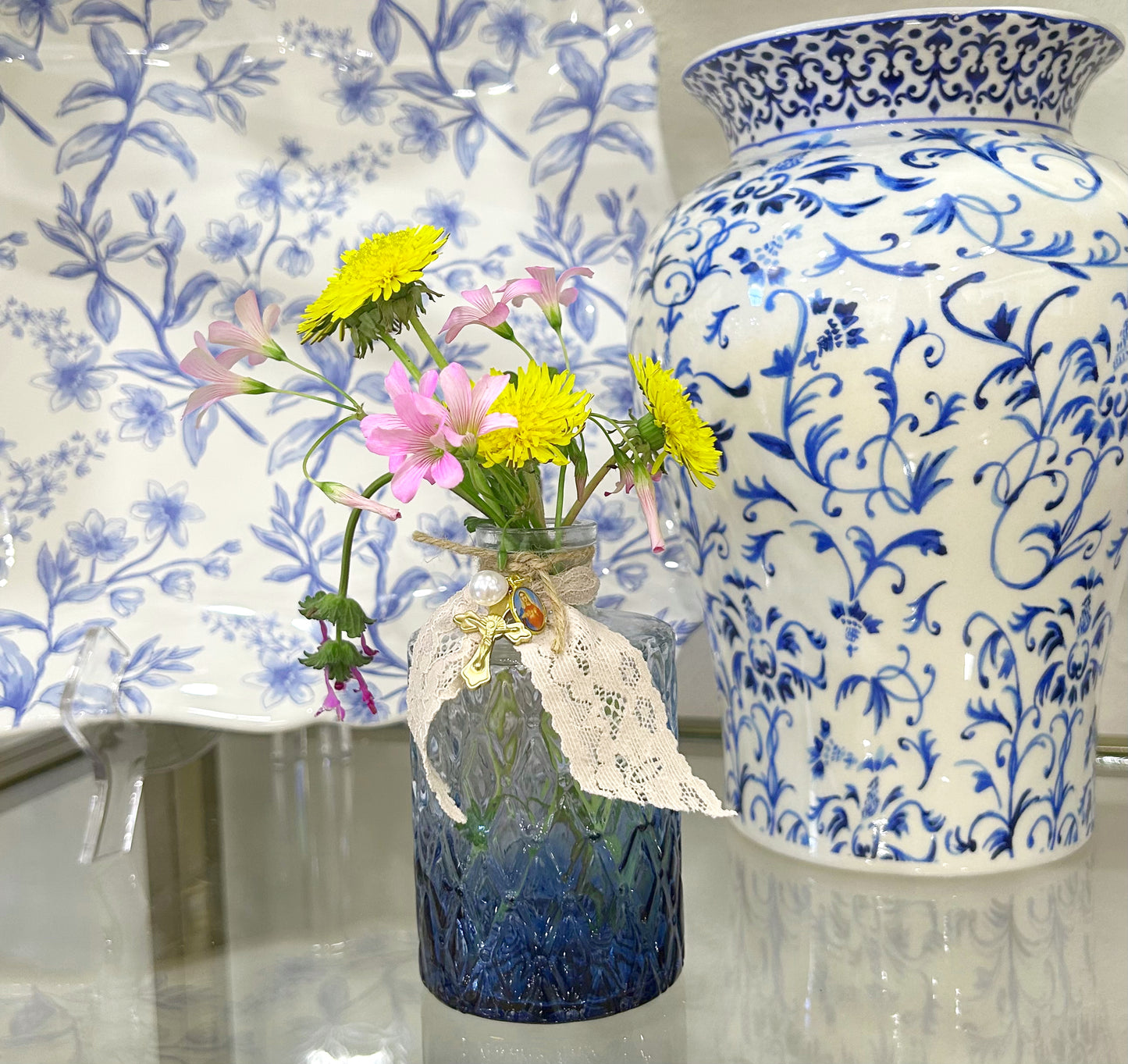 "Savannah" -Bud Vase