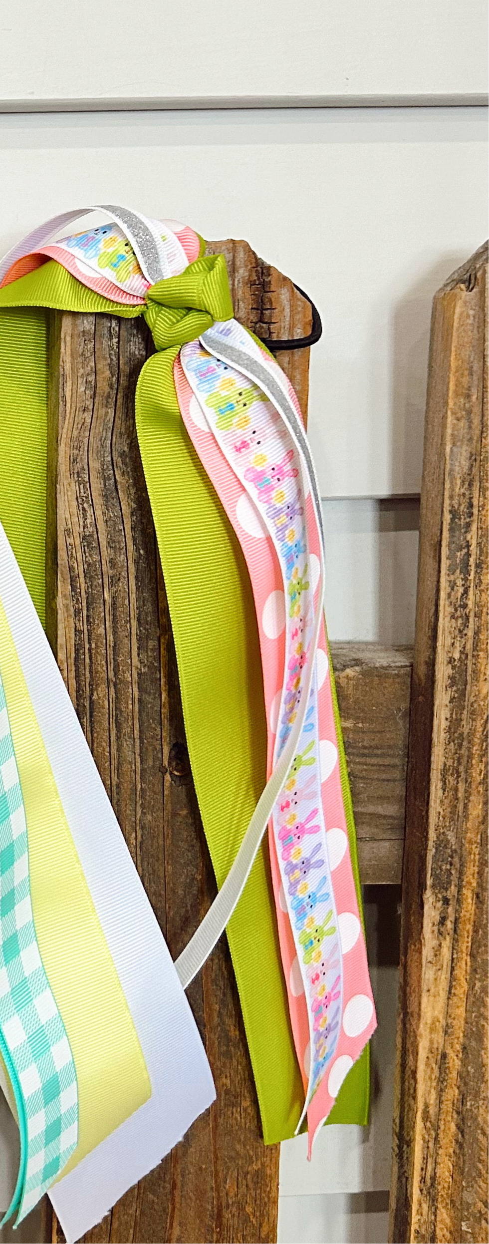 Easter Streamer