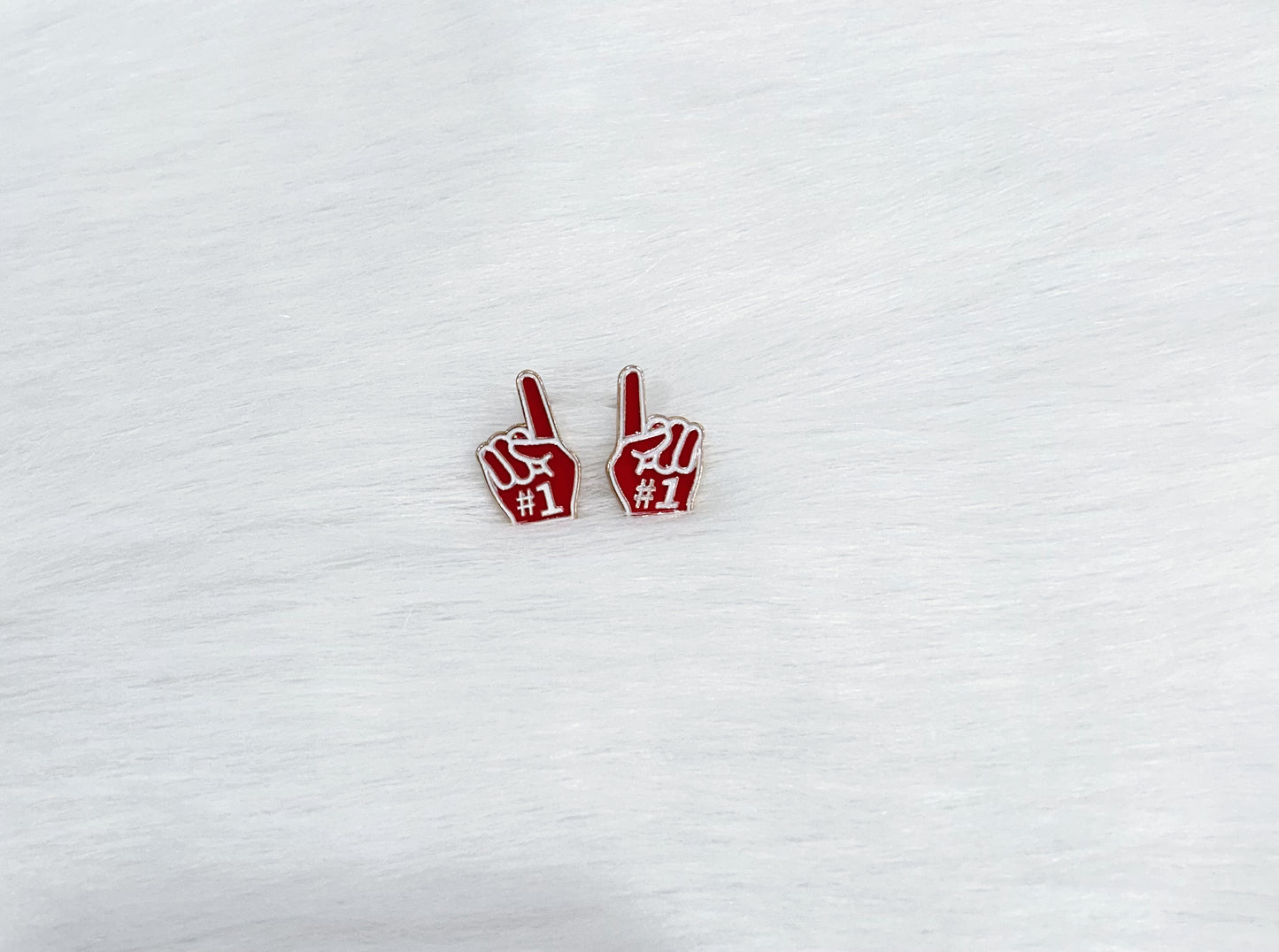 #1 Fan Hand Stud