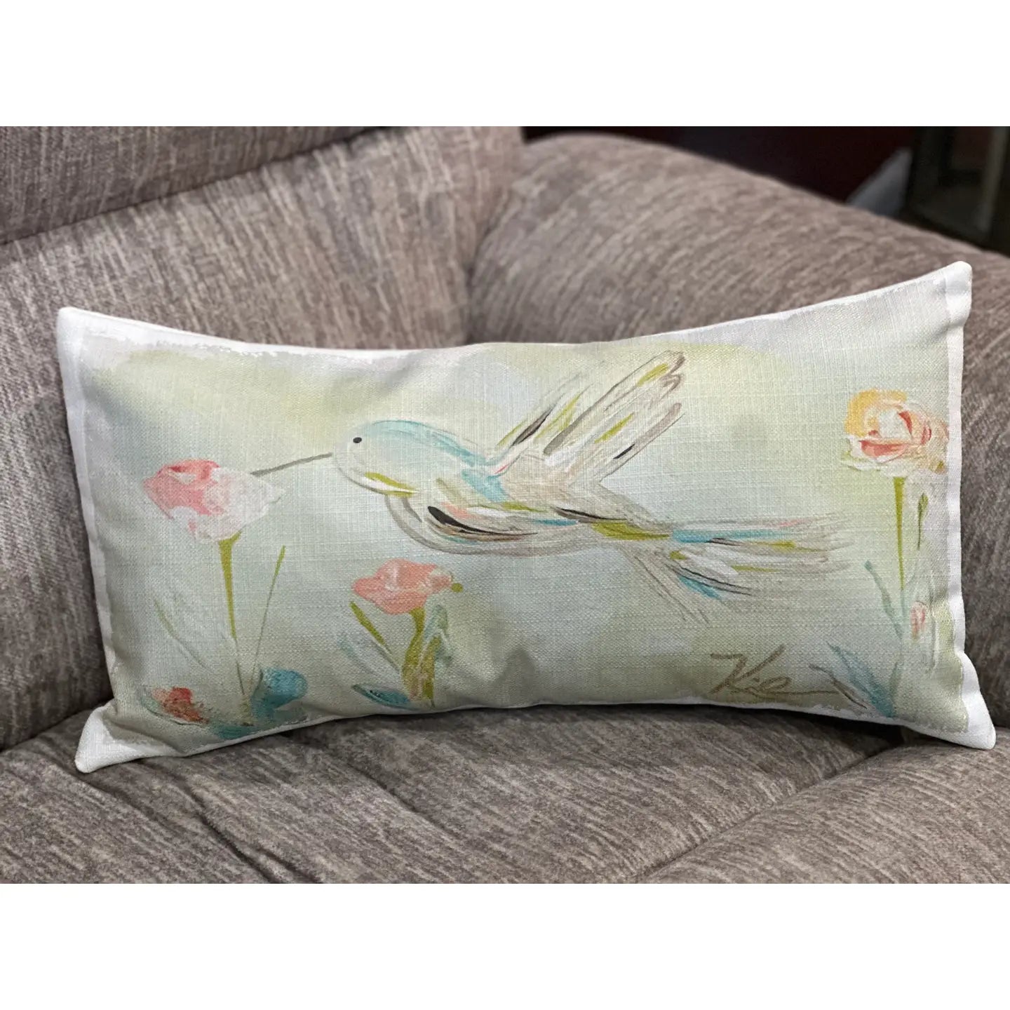 Ga Single Hummingbird Lumbar Pillow