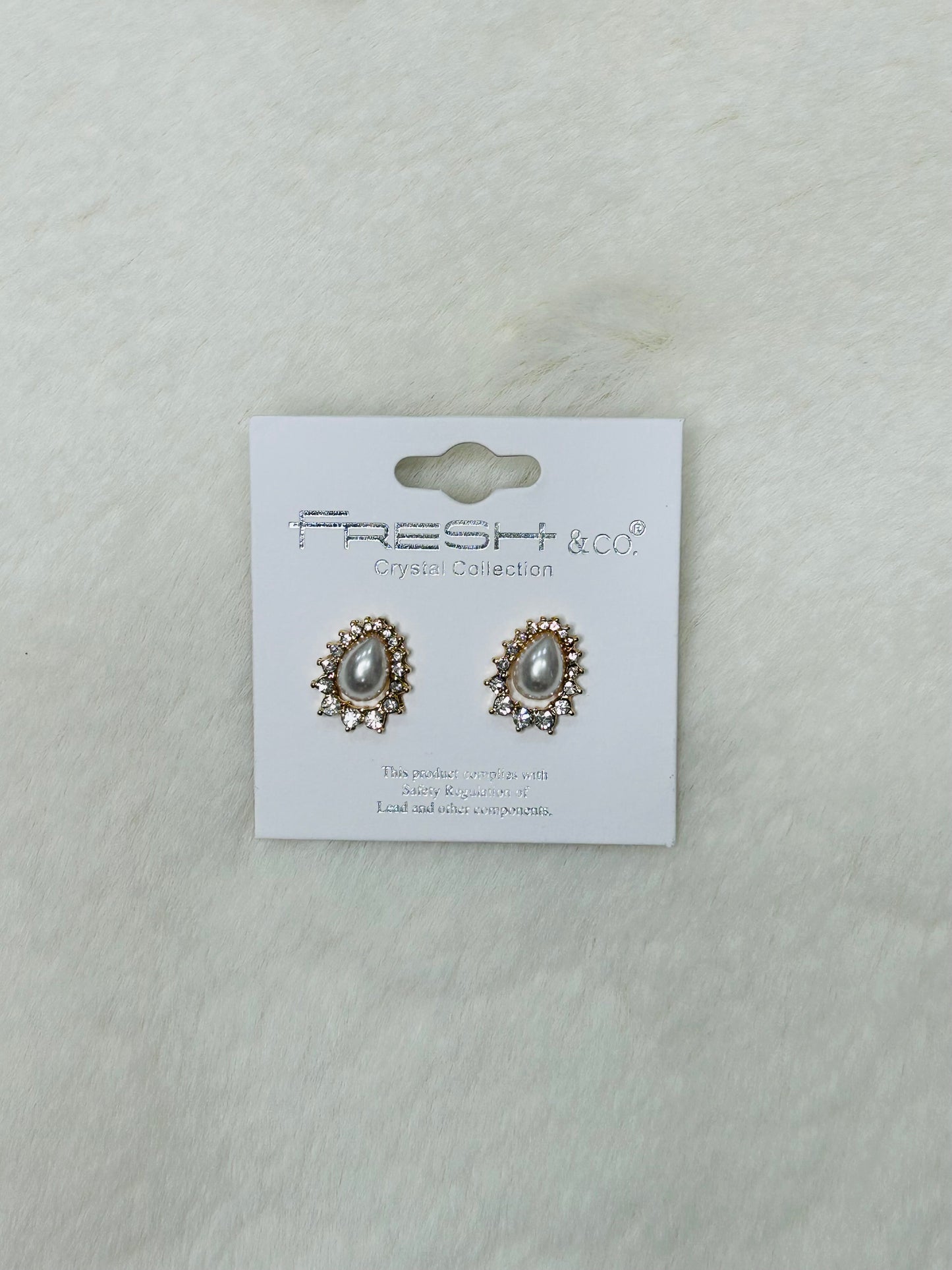 Thea Diamonds & A Pearl Stud Earrings