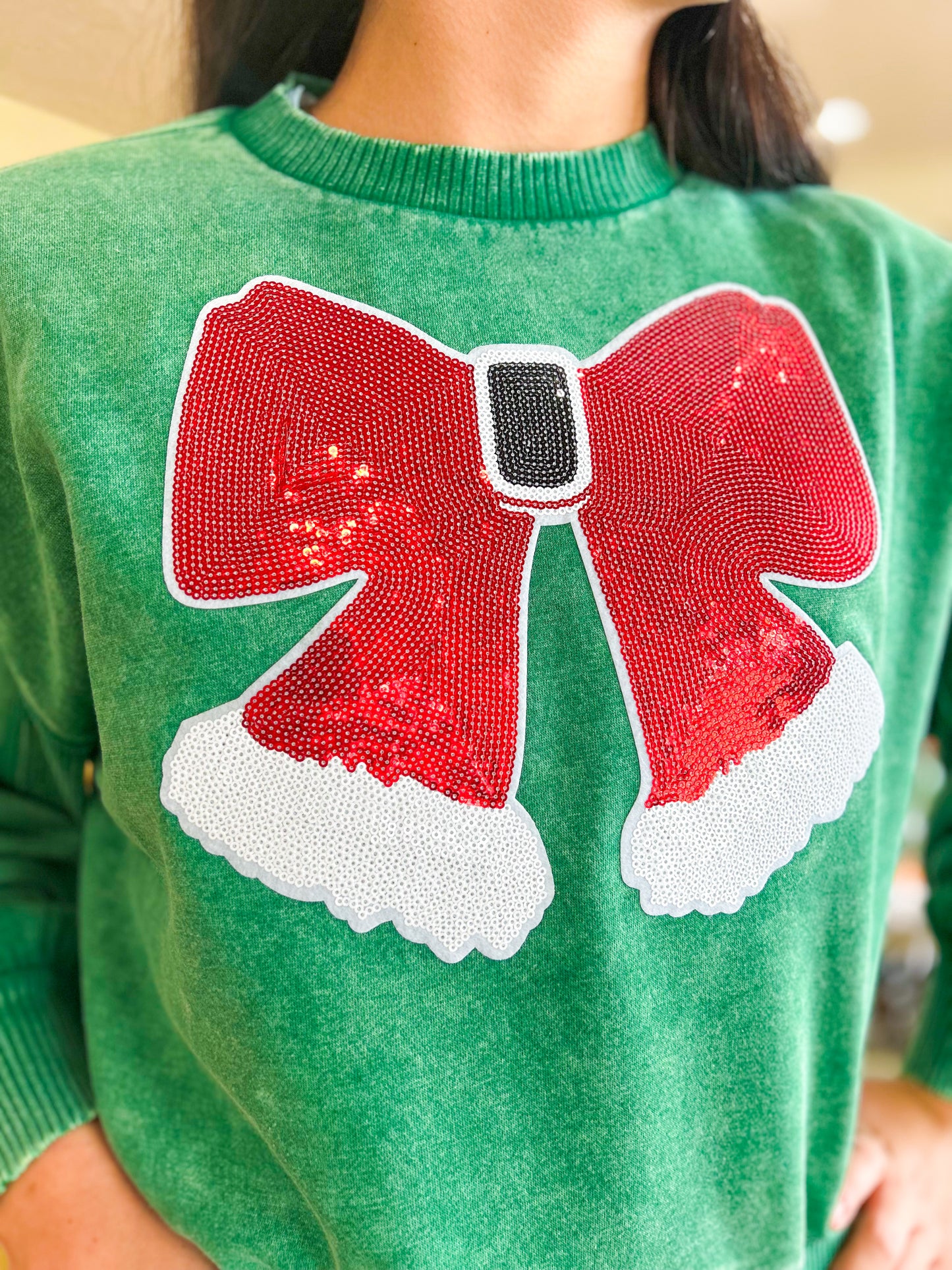 Red and White Bow Green Sweatshirt