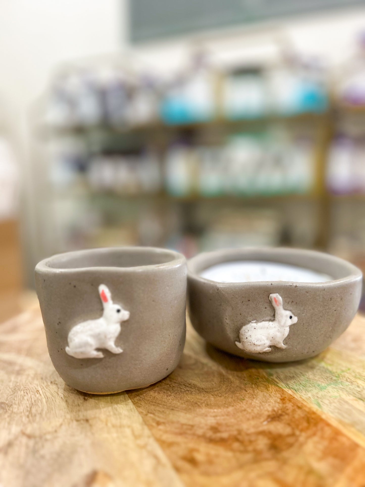 7oz Grey Bunny Pottery Candle-Lavish