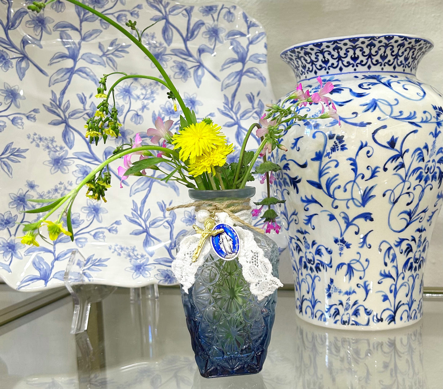 "Sutton" -Bud Vase
