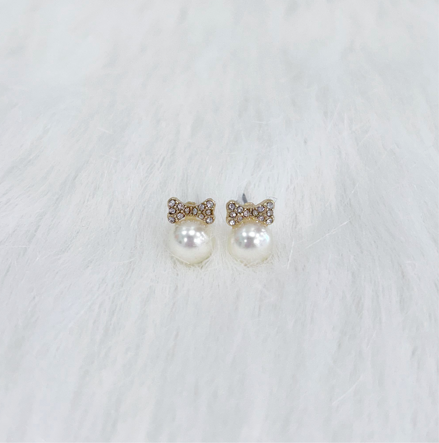 Mini Pearl Stud Rhinestone Bow
