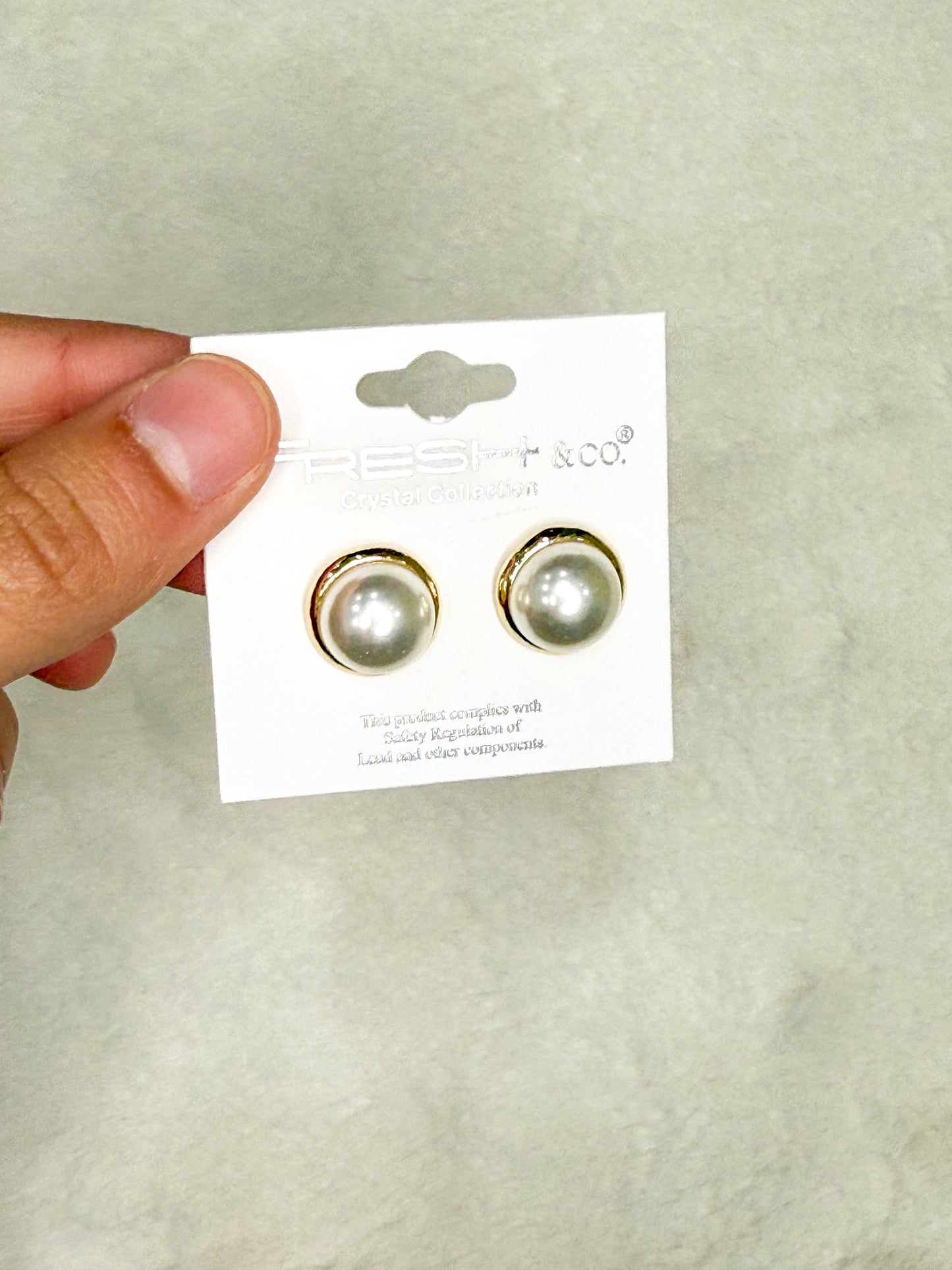 Royal Pearl Classic Earrings