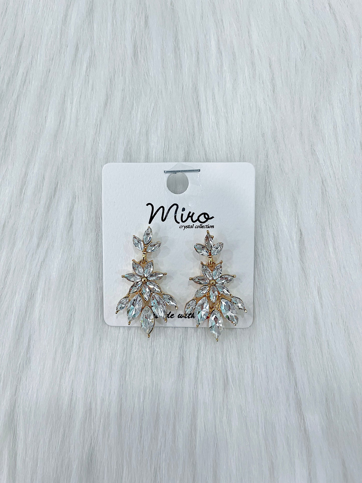 Daisy Stoned Dangle Earrings