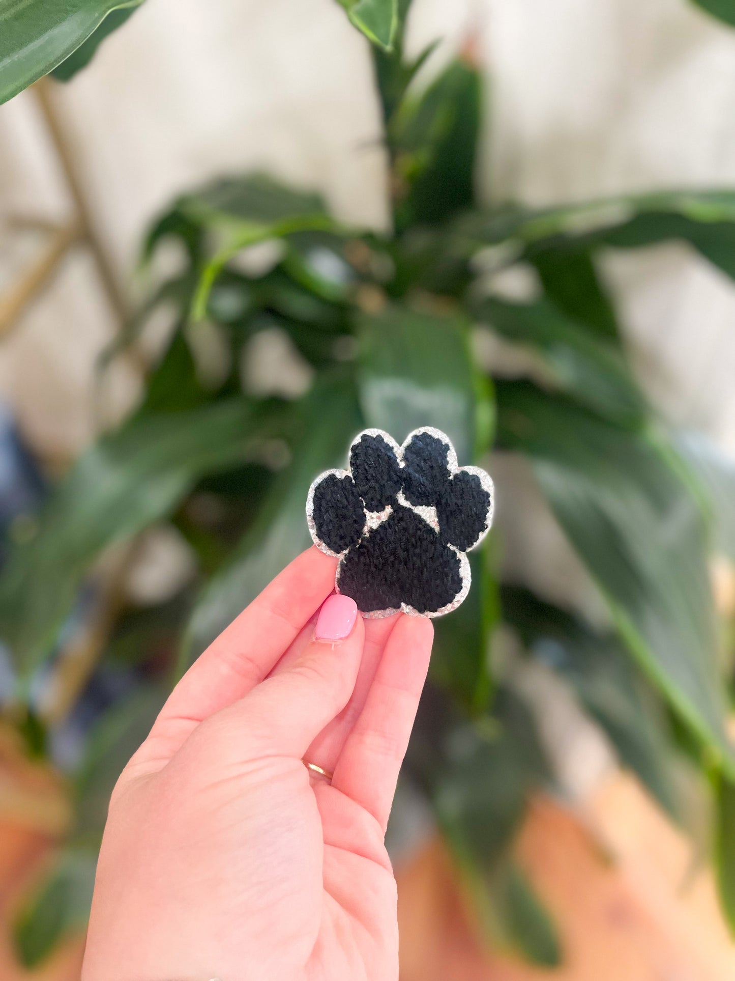 Patch- Paw Print With Sequins