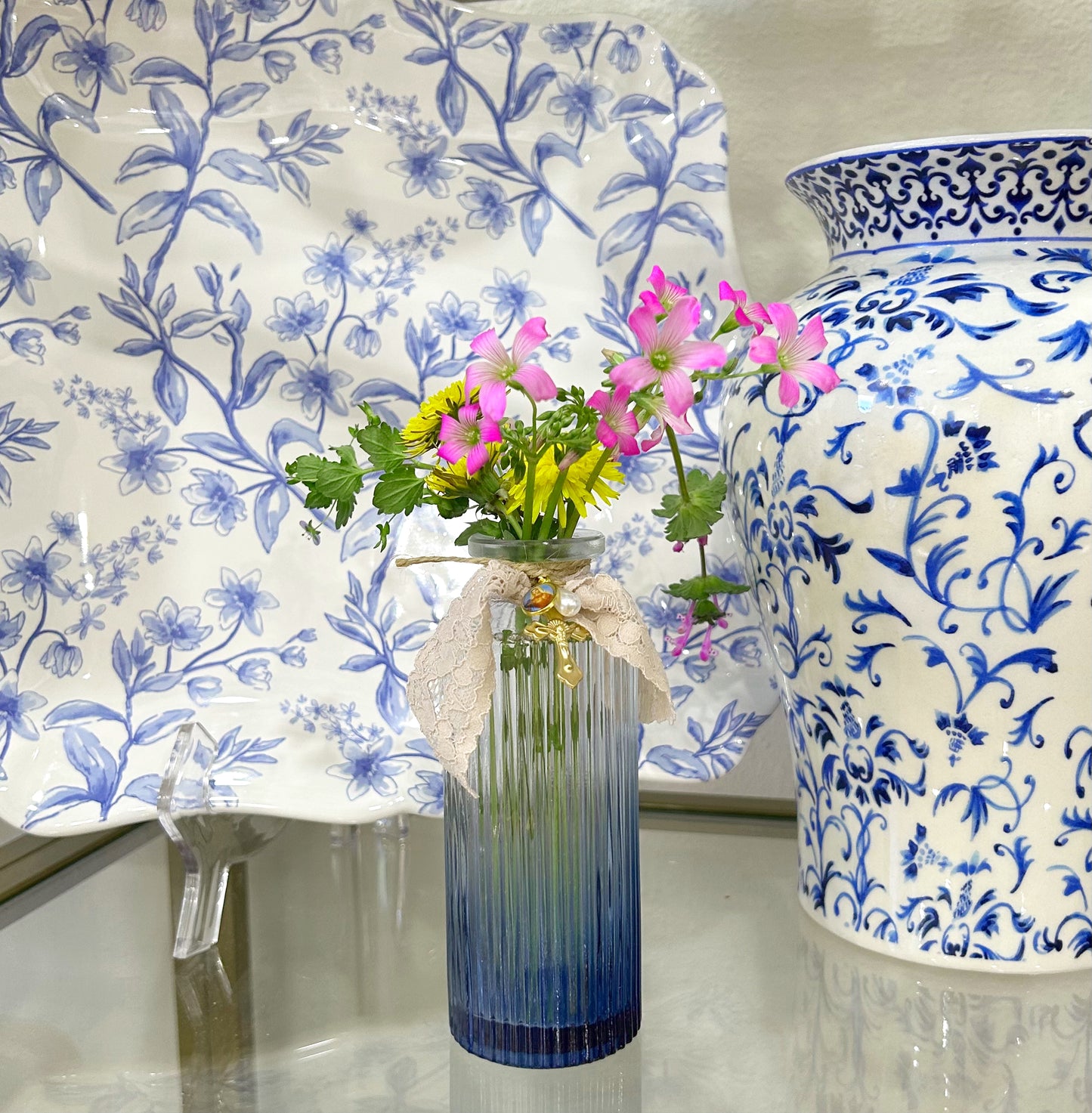 "Shelby" -Bud Vase