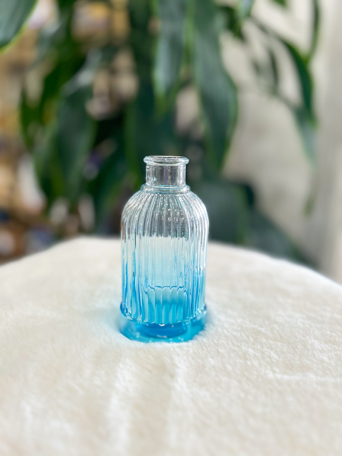 Arabella Vintage Inspired Medium Size Bud Vase