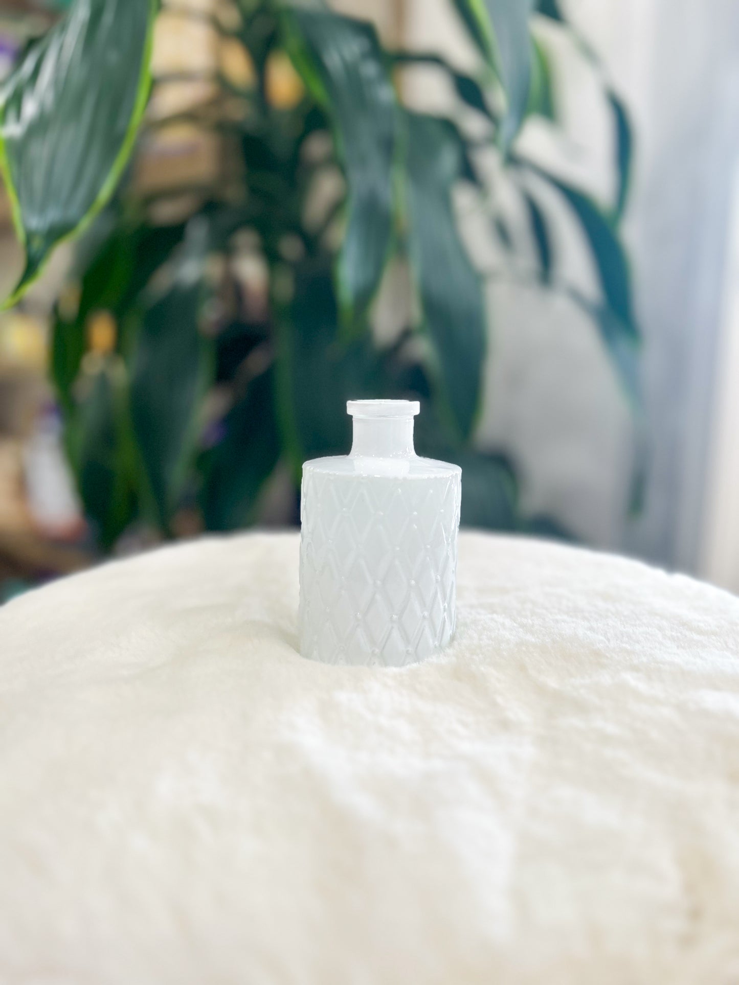 Winnie Vintage Inspired Medium Bud Vase