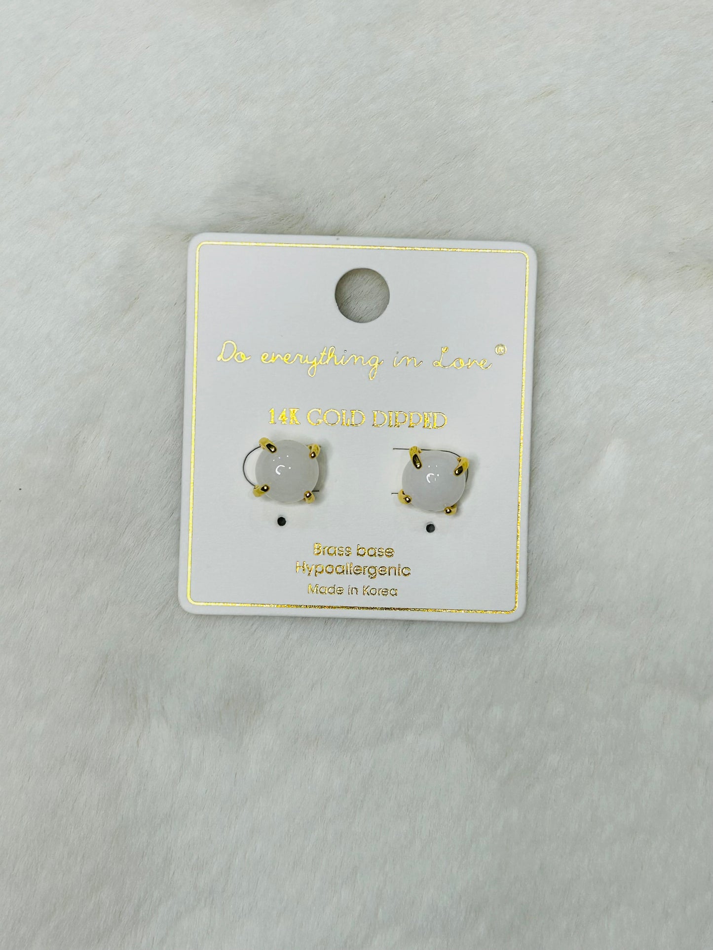 Ivy Love Simple Studs Gold
