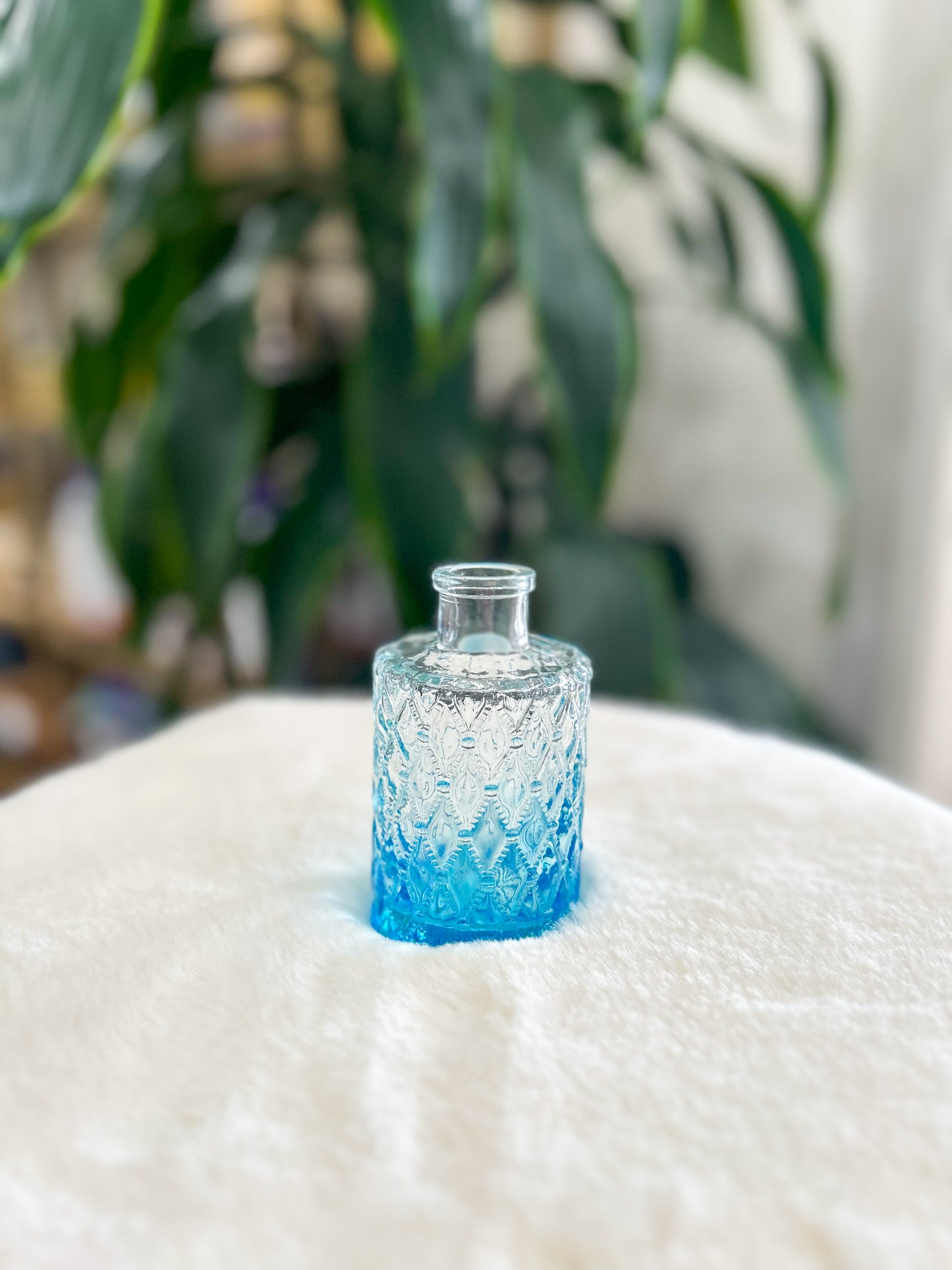 Winnie Vintage Inspired Medium Bud Vase