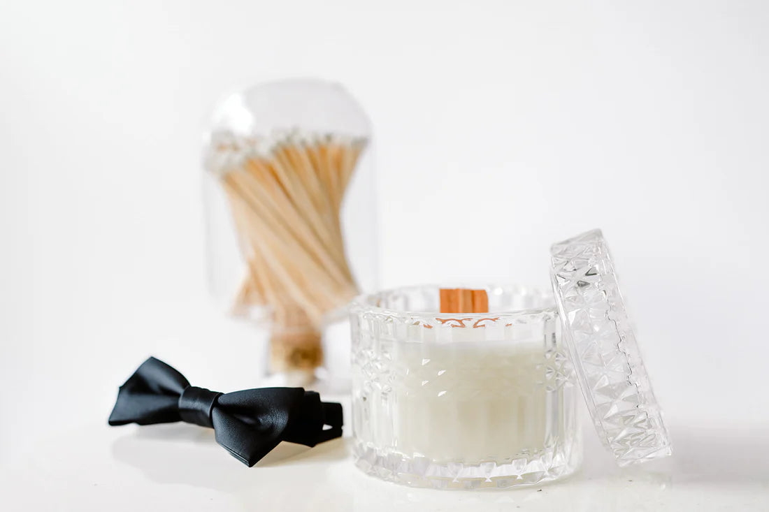 Aroma Avenue Black Tie 13oz Candle