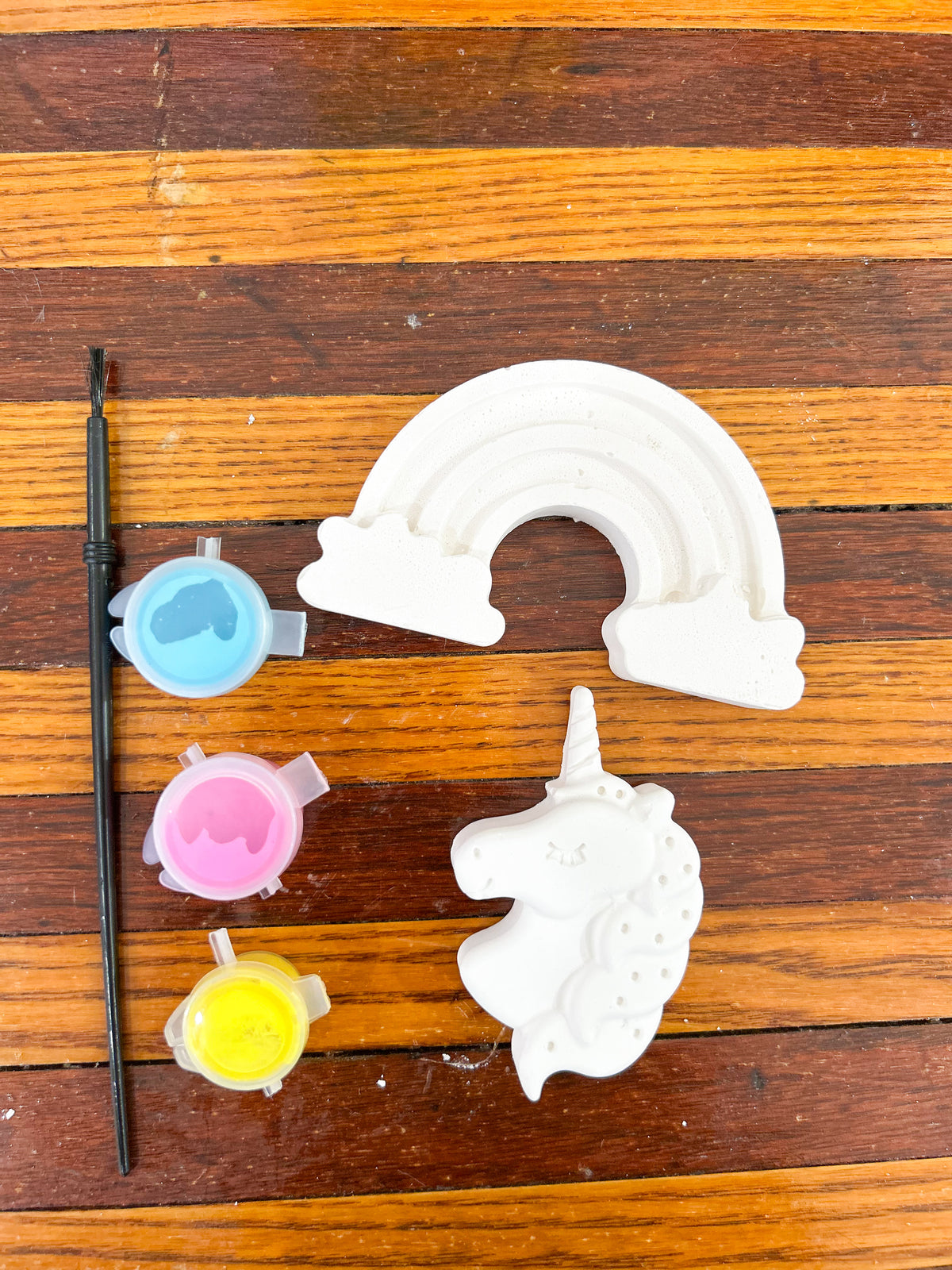 Rainbow Magic Paint Your Own Plaster Set