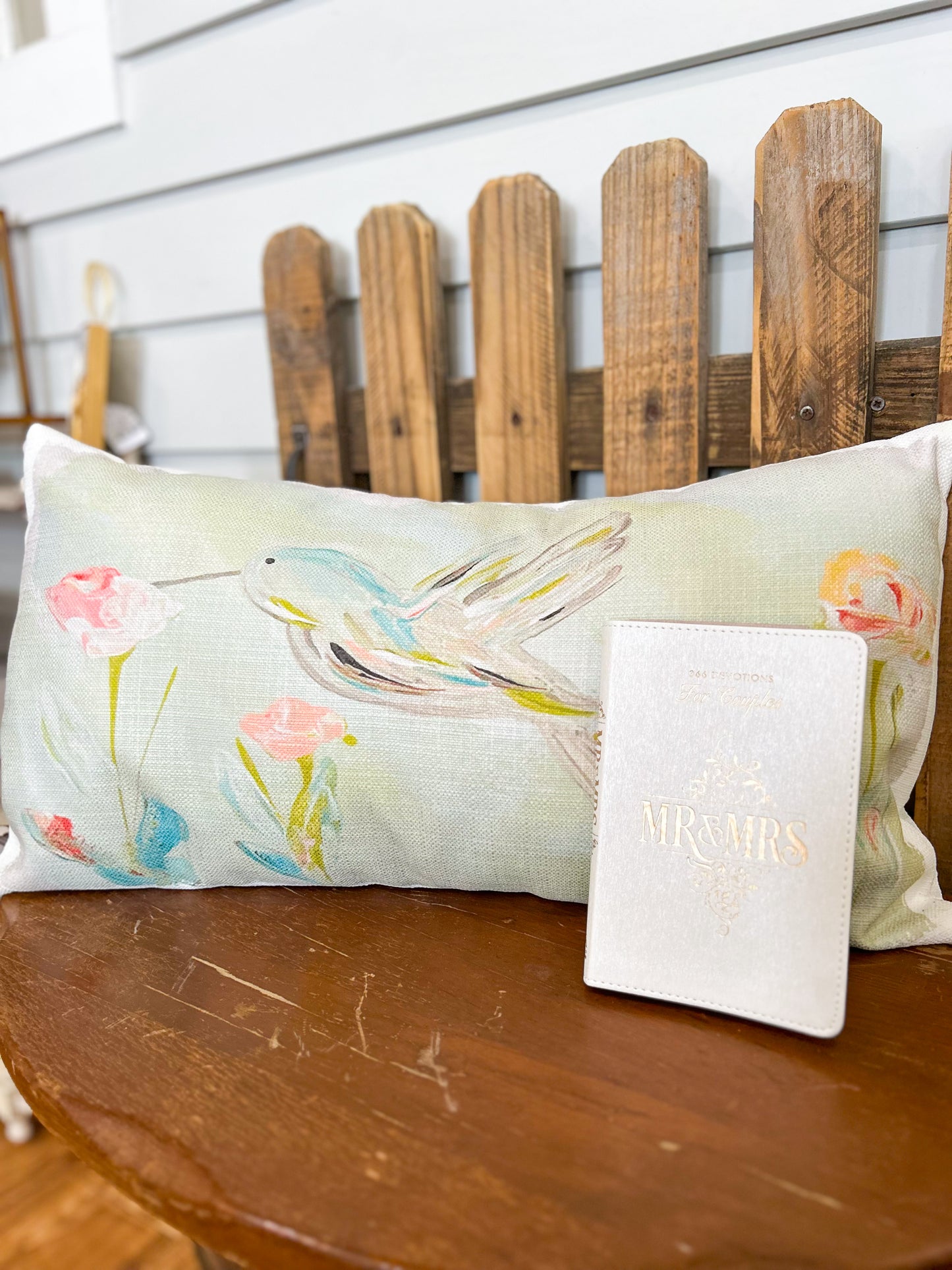 Ga Single Hummingbird Lumbar Pillow