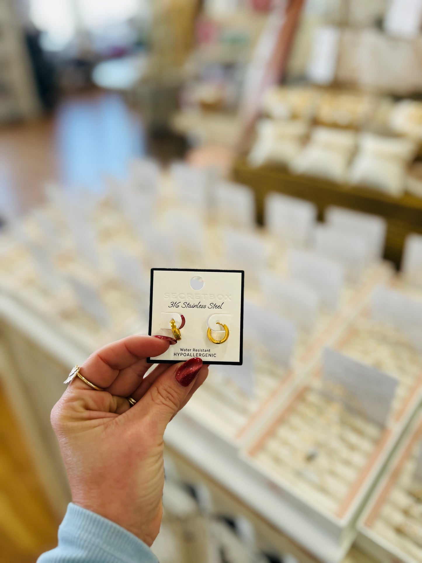 Secretbox Basic Gold Huggie Hoops