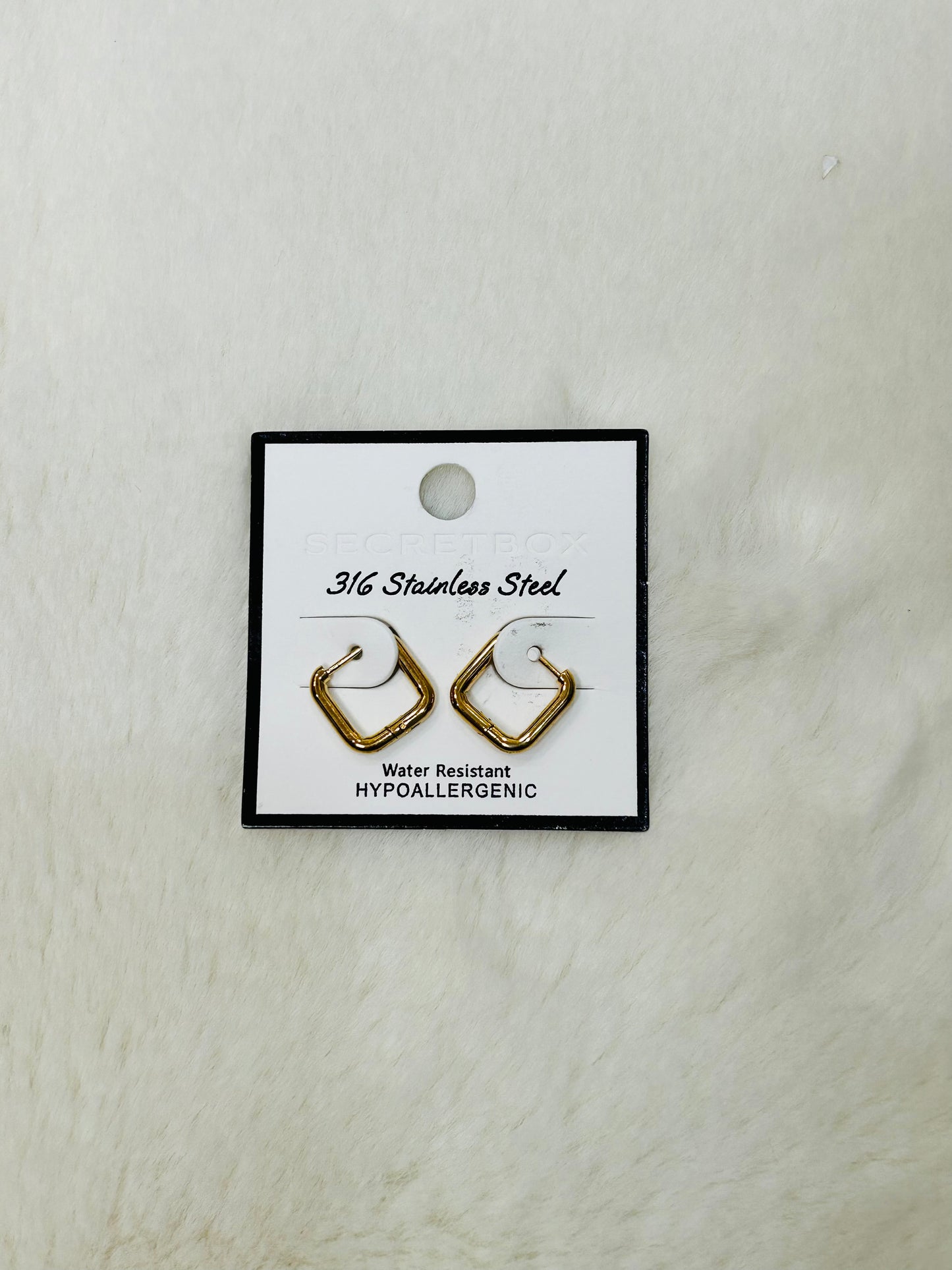 Luna Gold Square Basic Huggie Hoop Earrings