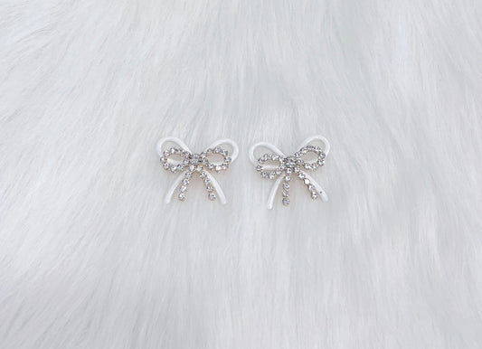 Double Bow Stud