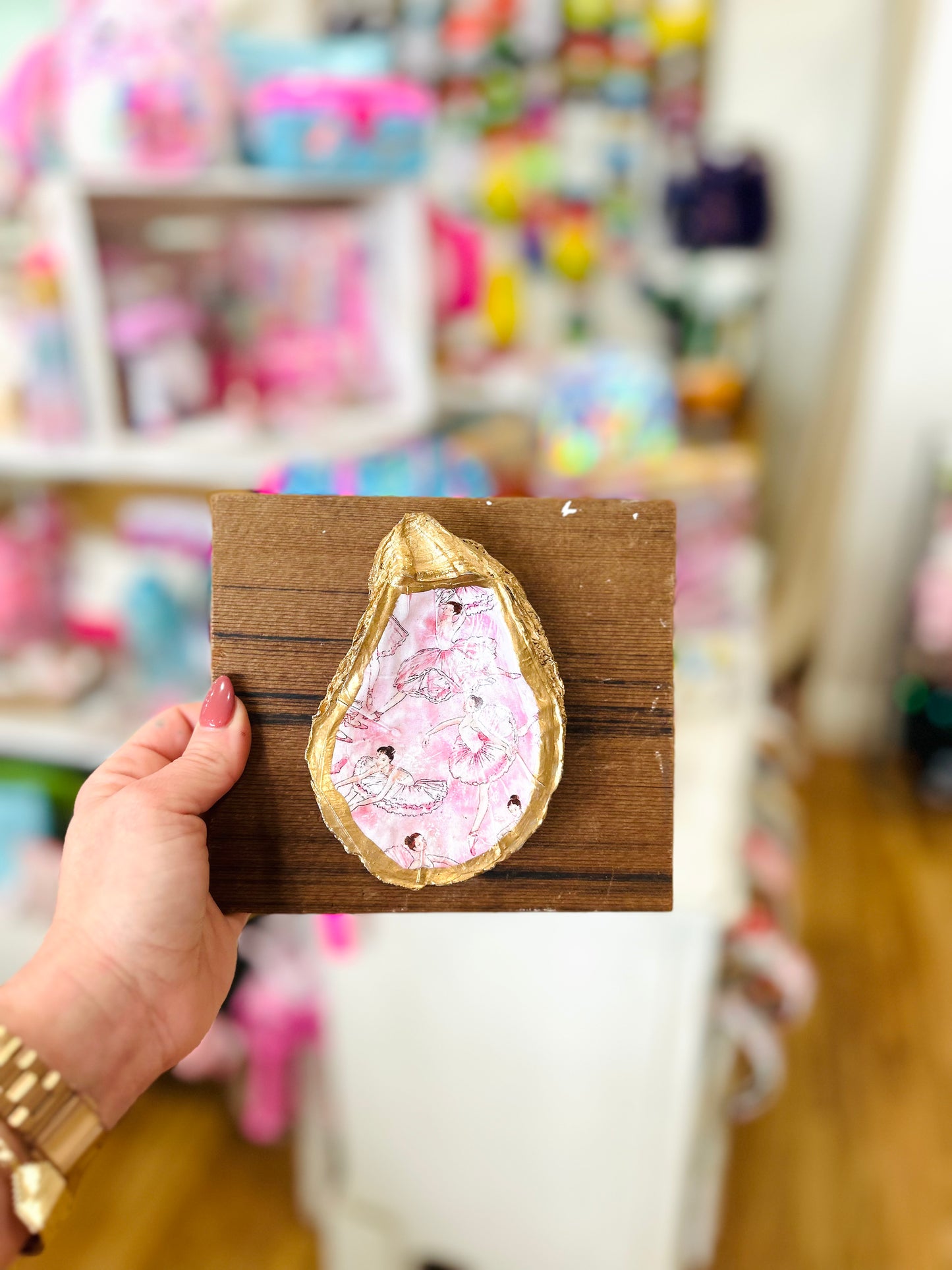 Ballerina Oyster Wall Plaque