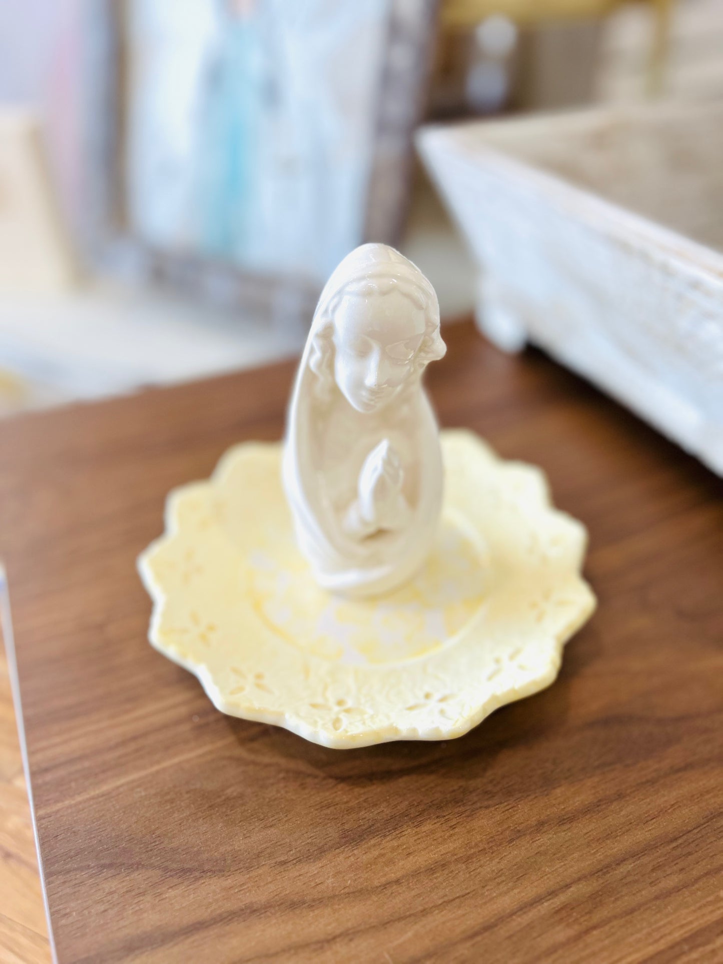 Yellow Rose Madonna Dish