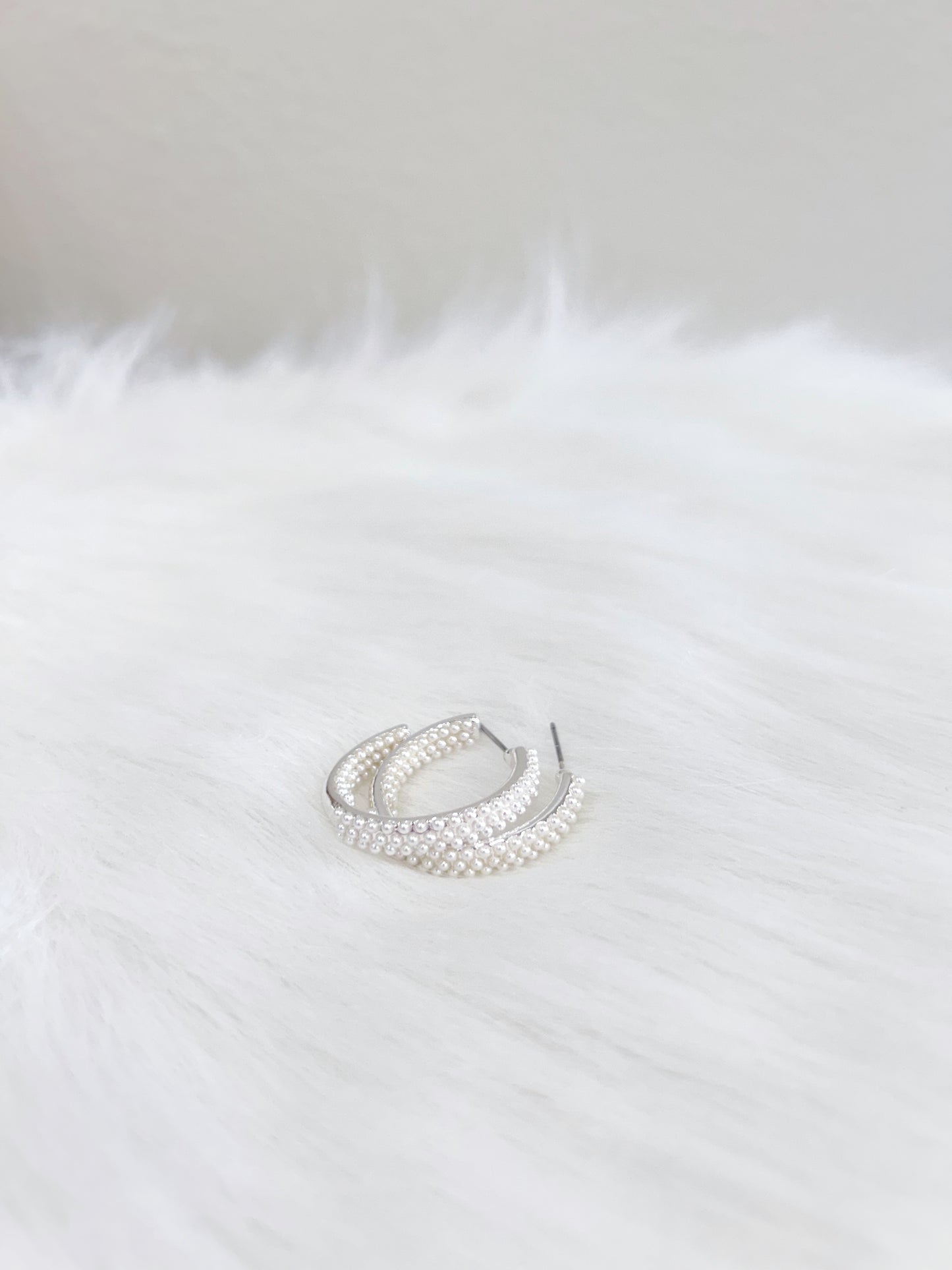 Sophia Pearl Hoop
