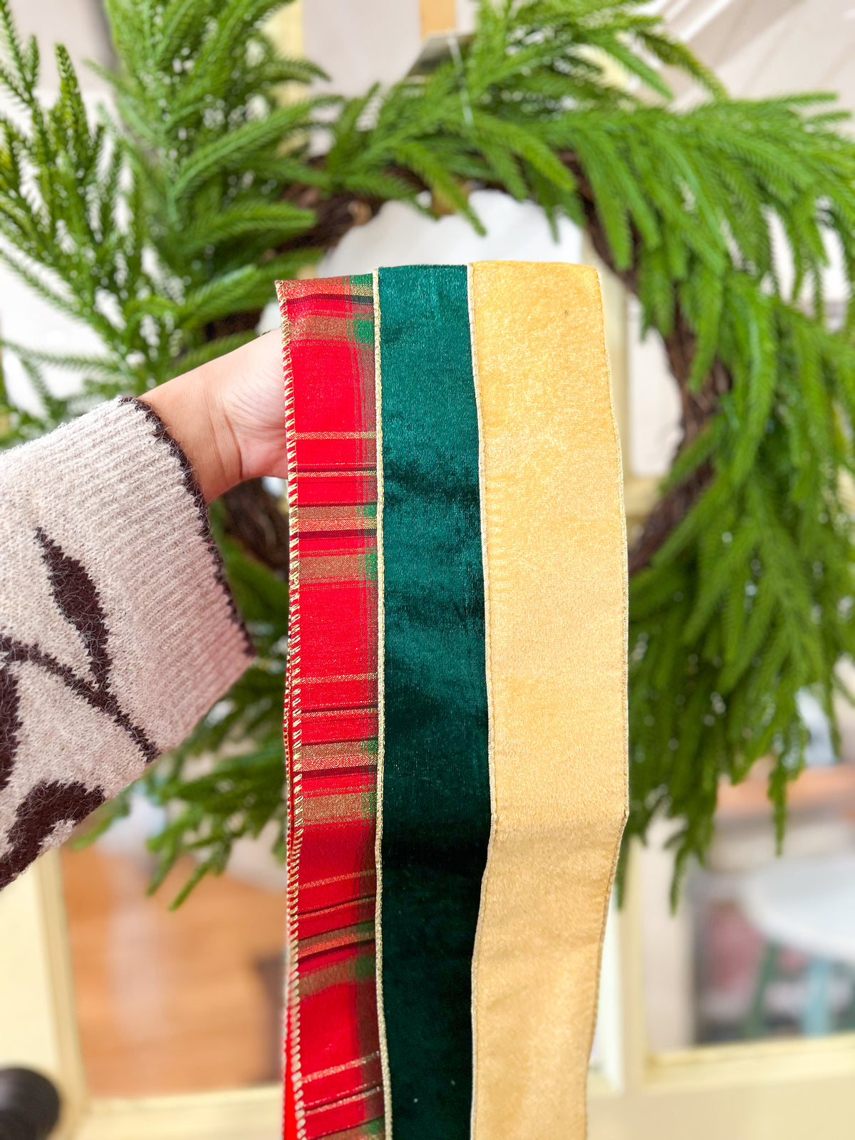 Elegant Christmas Plaid Wreath Ribbon Trio Style