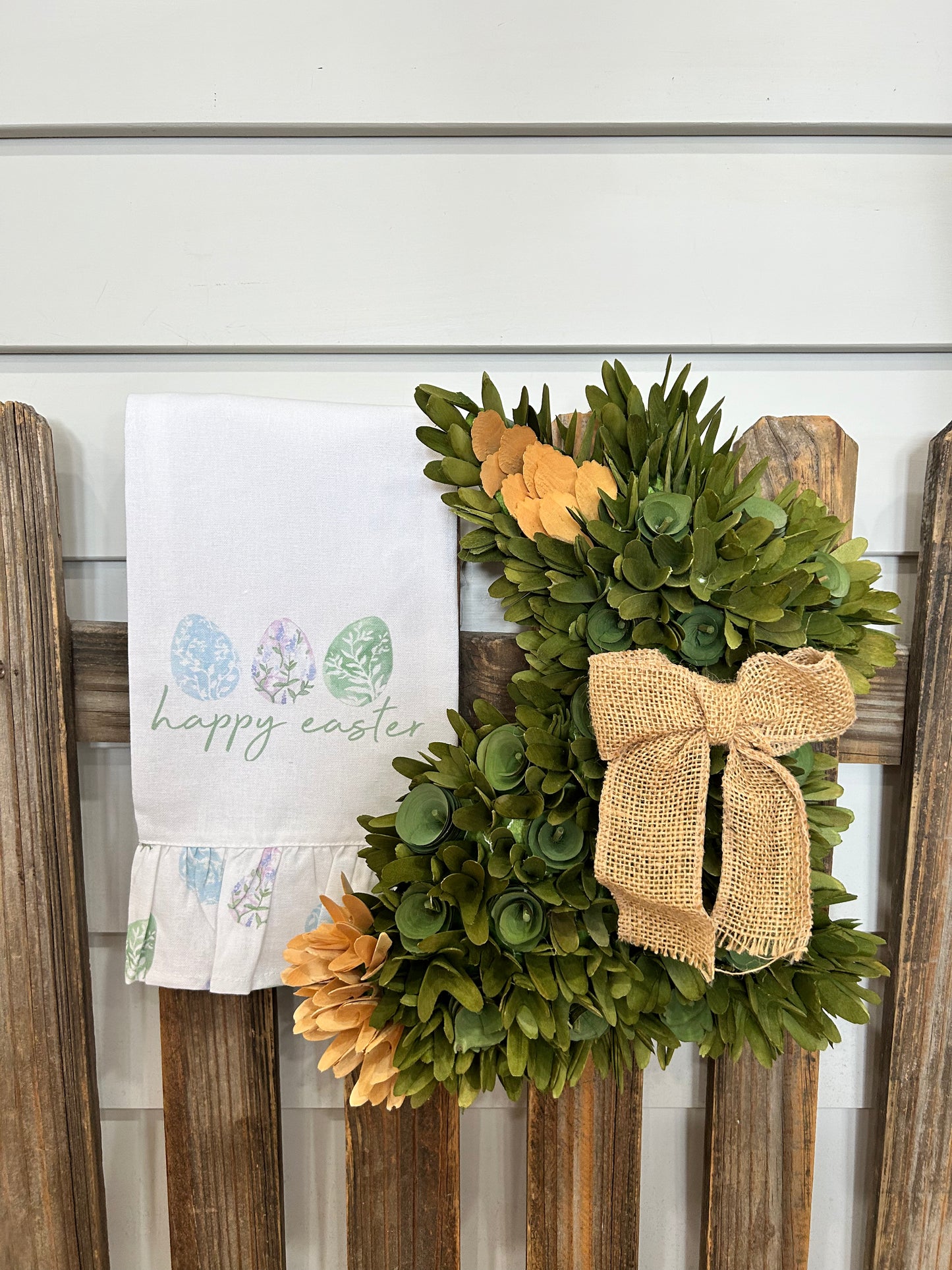 Haven Egg Ruffle Hand Towel
