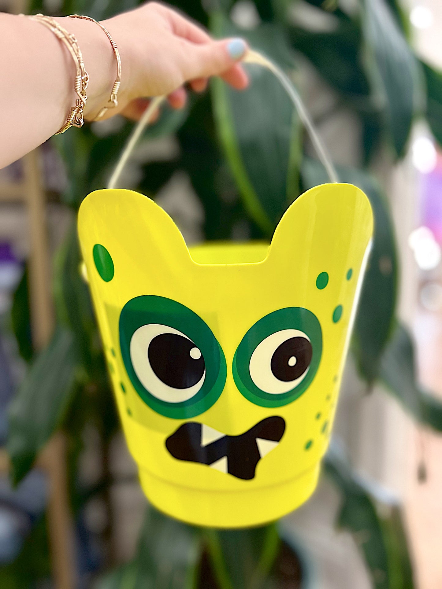 Monster Easter Bucket Wrap