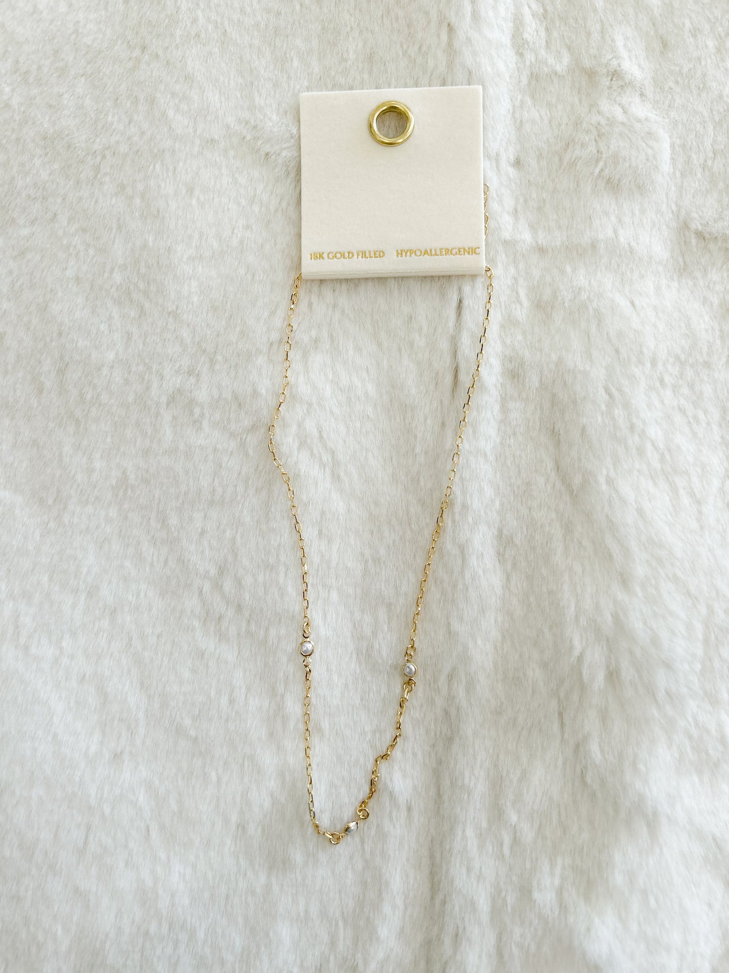 Belle Gold Necklace with Pearls