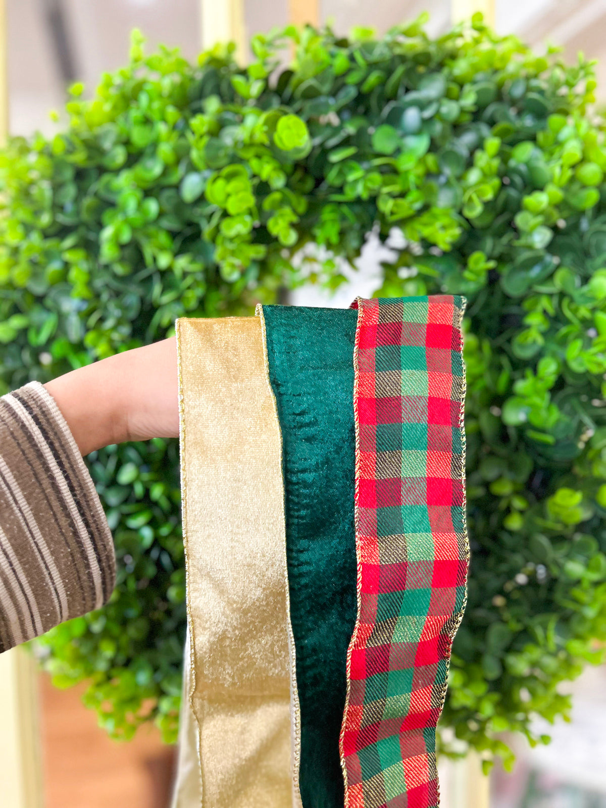 December Days Red/Green Plaid Wreath Ribbon Trio Style