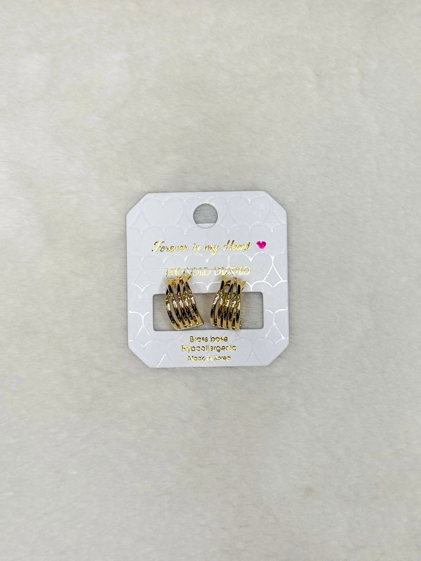 Mae Ribbed Gold Huggie Hoops Earrings