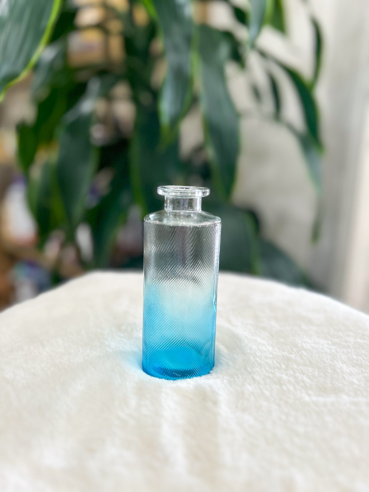 Isadora Vintage Inspired Medium Bud Vase