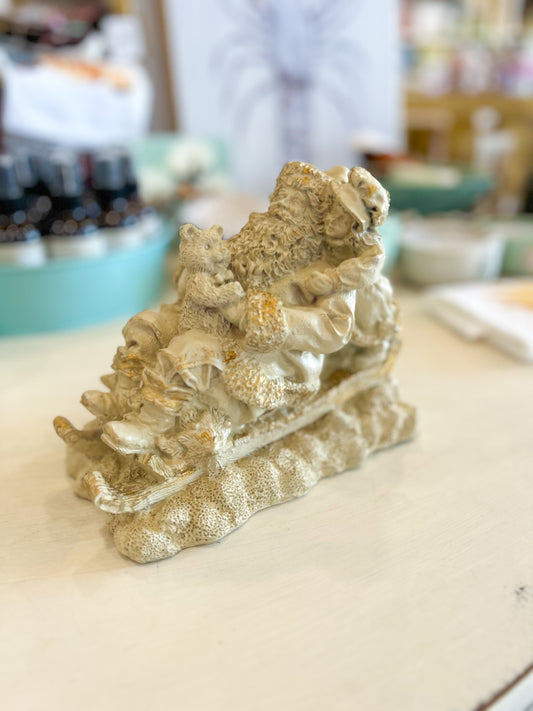 A White & Gold Noel Journey Figurine