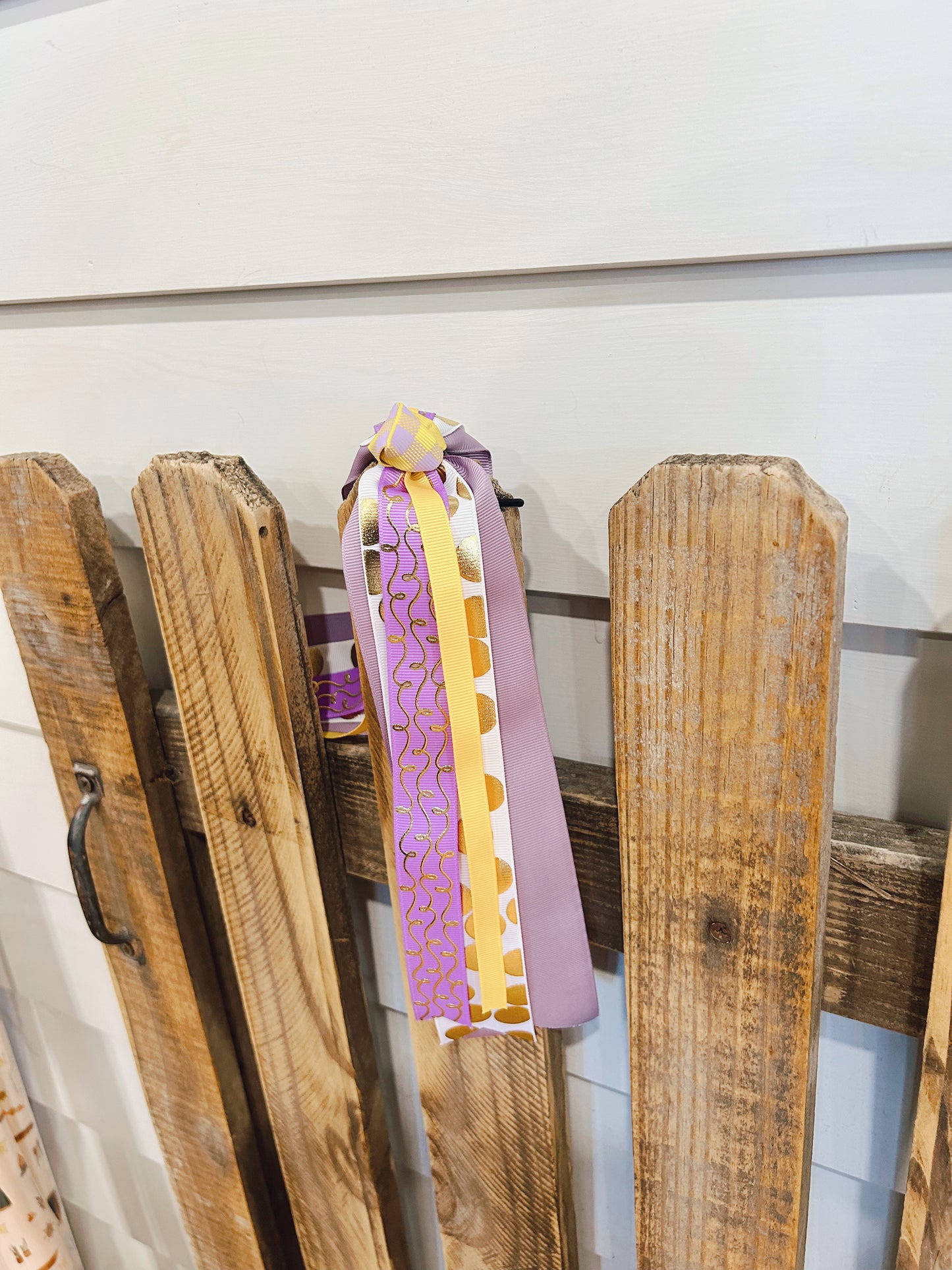 Purple and Gold Streamer