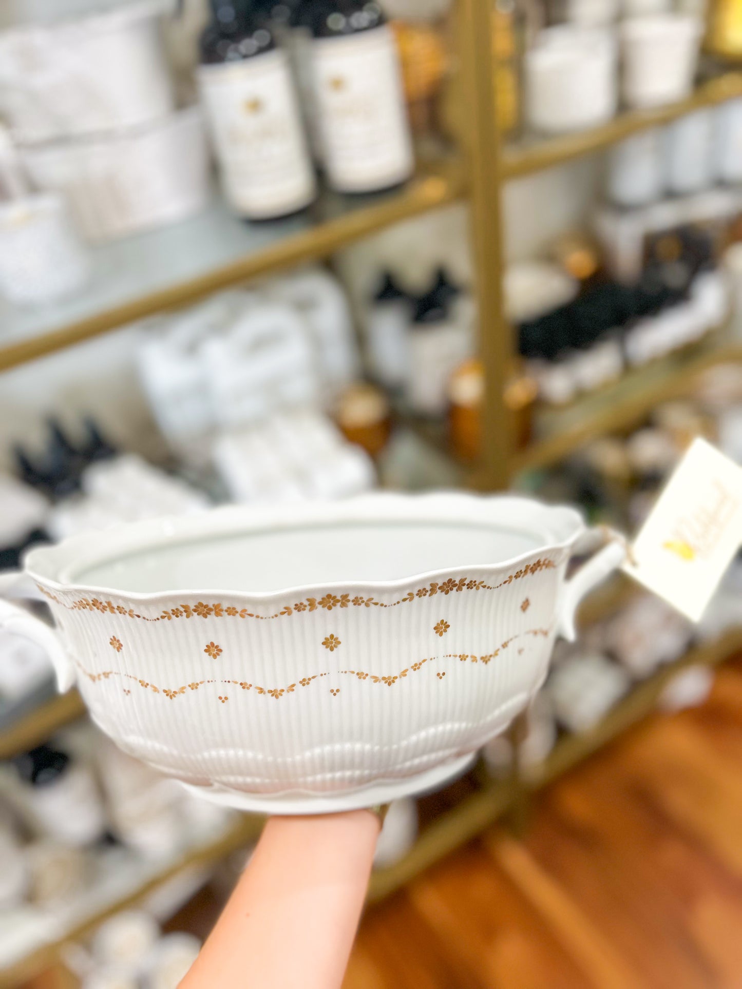 The Classic Cottage Tureen