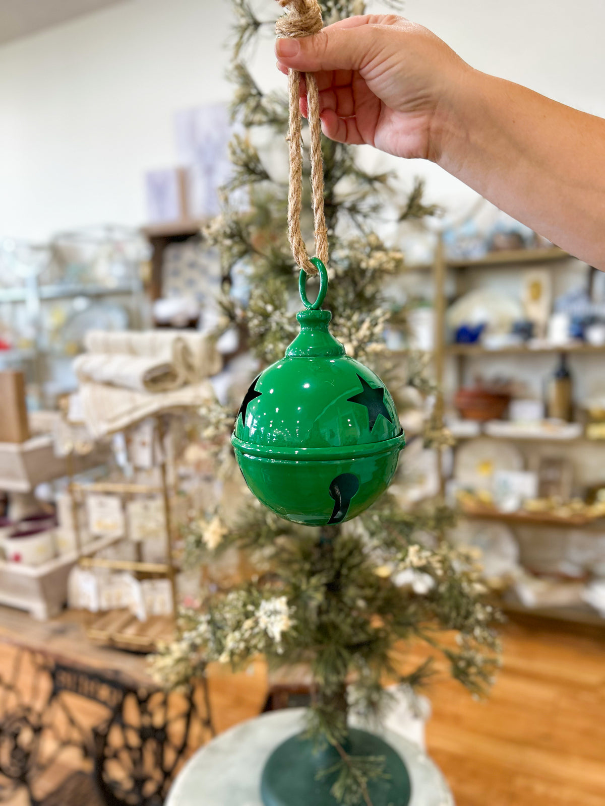 8" Jingle Bells