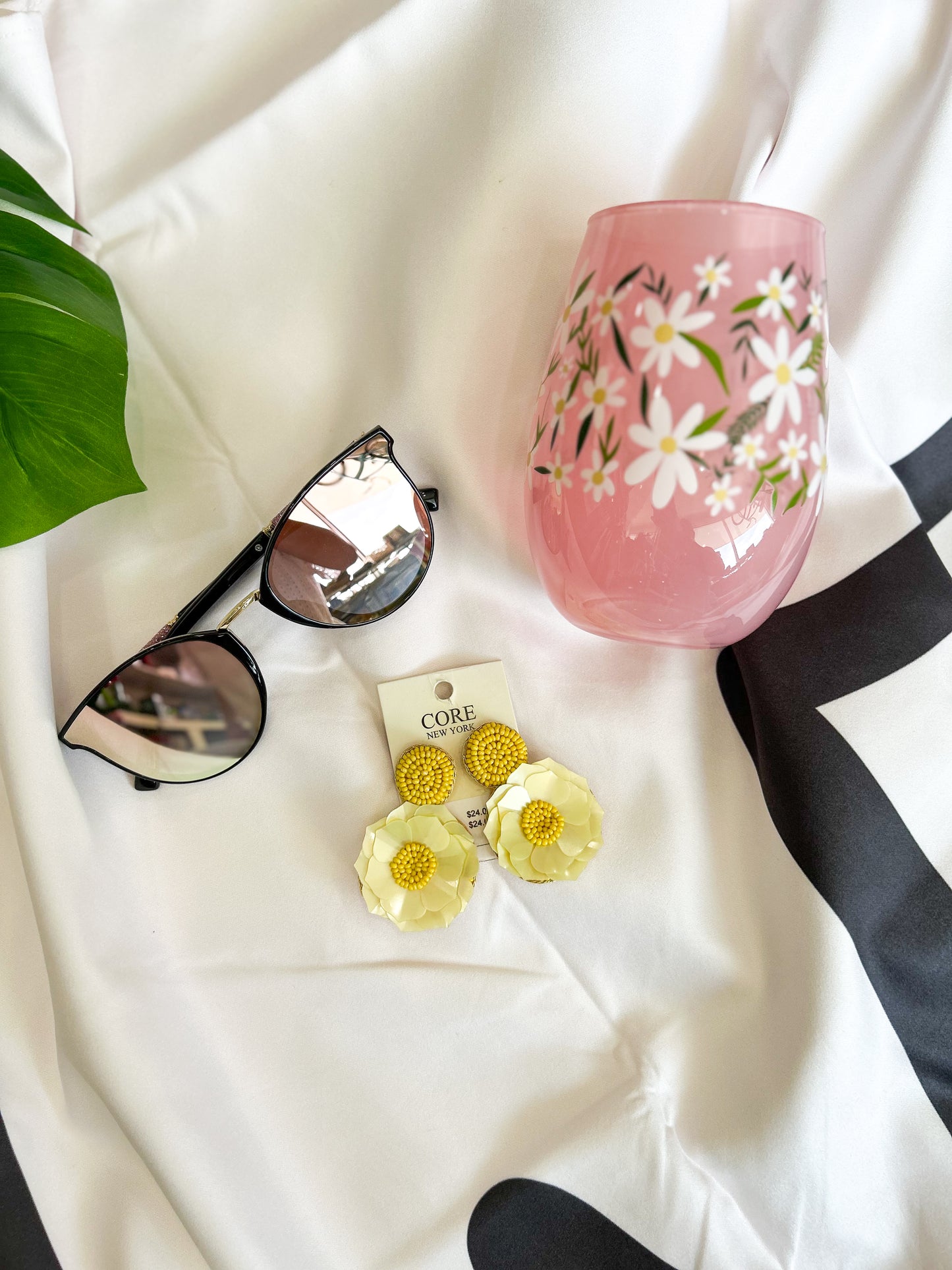 20 oz Daisie Wine Glass