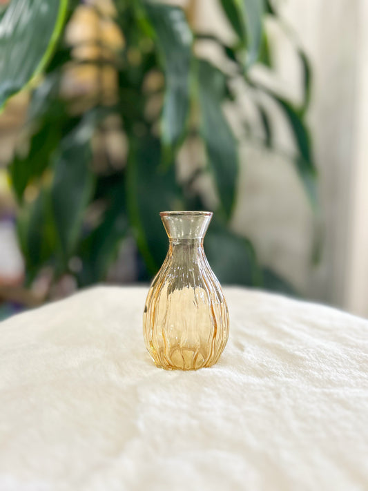 Lillian Vintage Inspired Medium Bud Vase