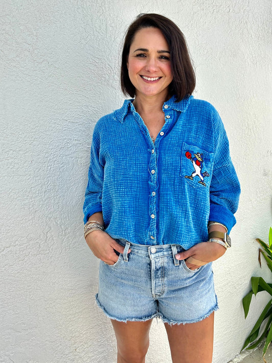 Classic Vintage Washed Button Down Blue Jay Top