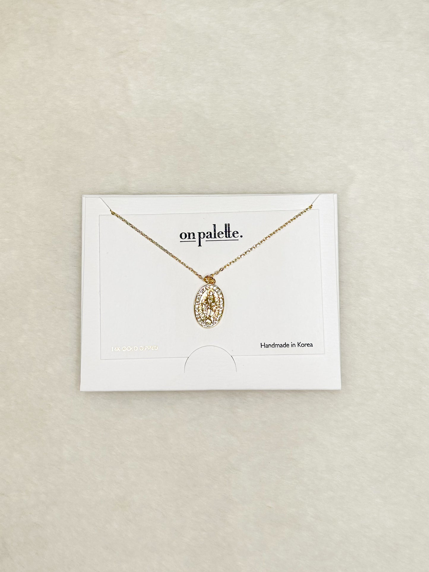 Oval Our Lady of Grace Necklace Mary Gold/Diamonds